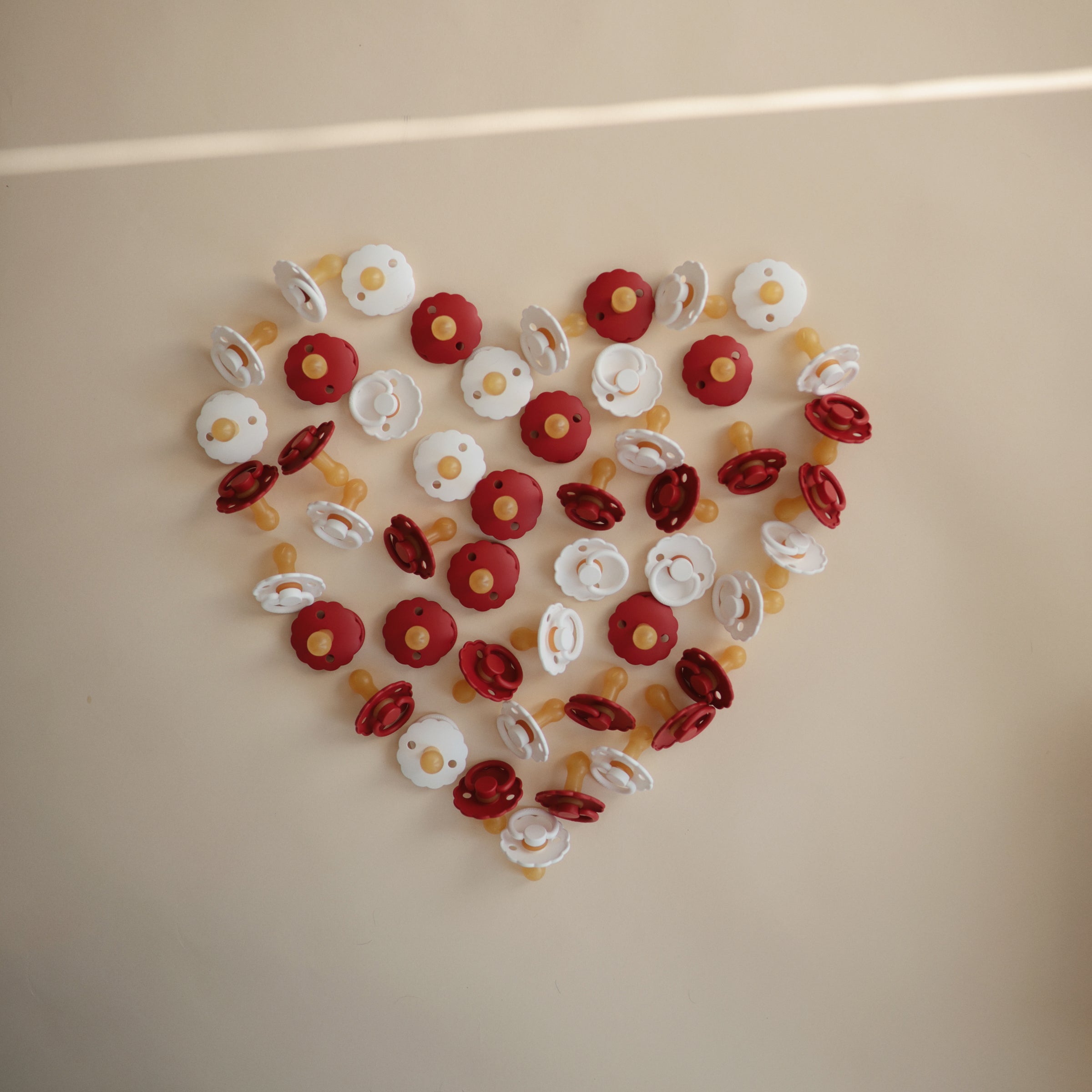 FRIGG Daisy Natural Rubber Pacifier 2 - Pack - Tenth & Pine - FRIGG PACIFIERS - 6 - 18 months - Pink Cream/Poppy