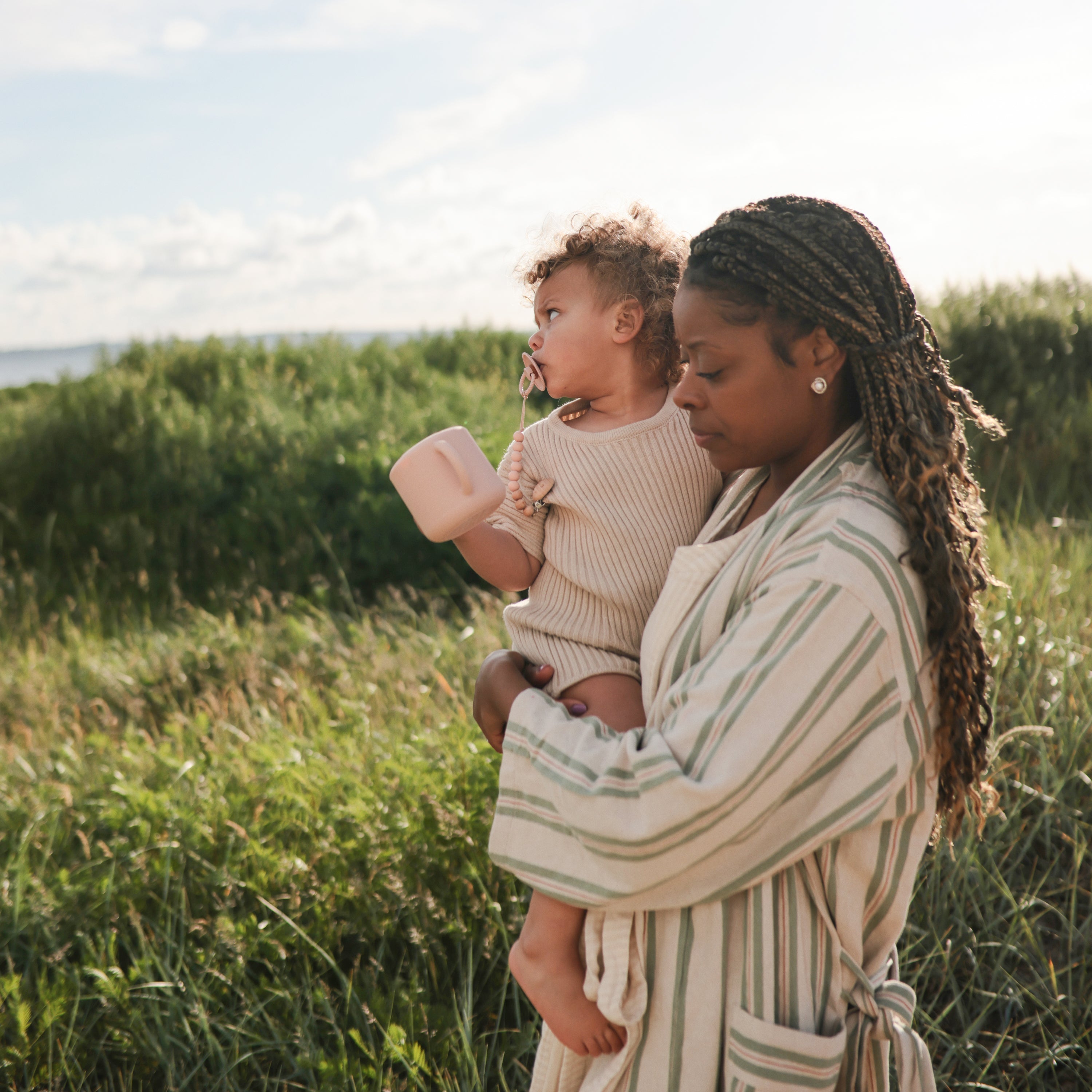 Silicone Pacifier Clip | Eva - Tenth & Pine - Pacifier Clip - Black