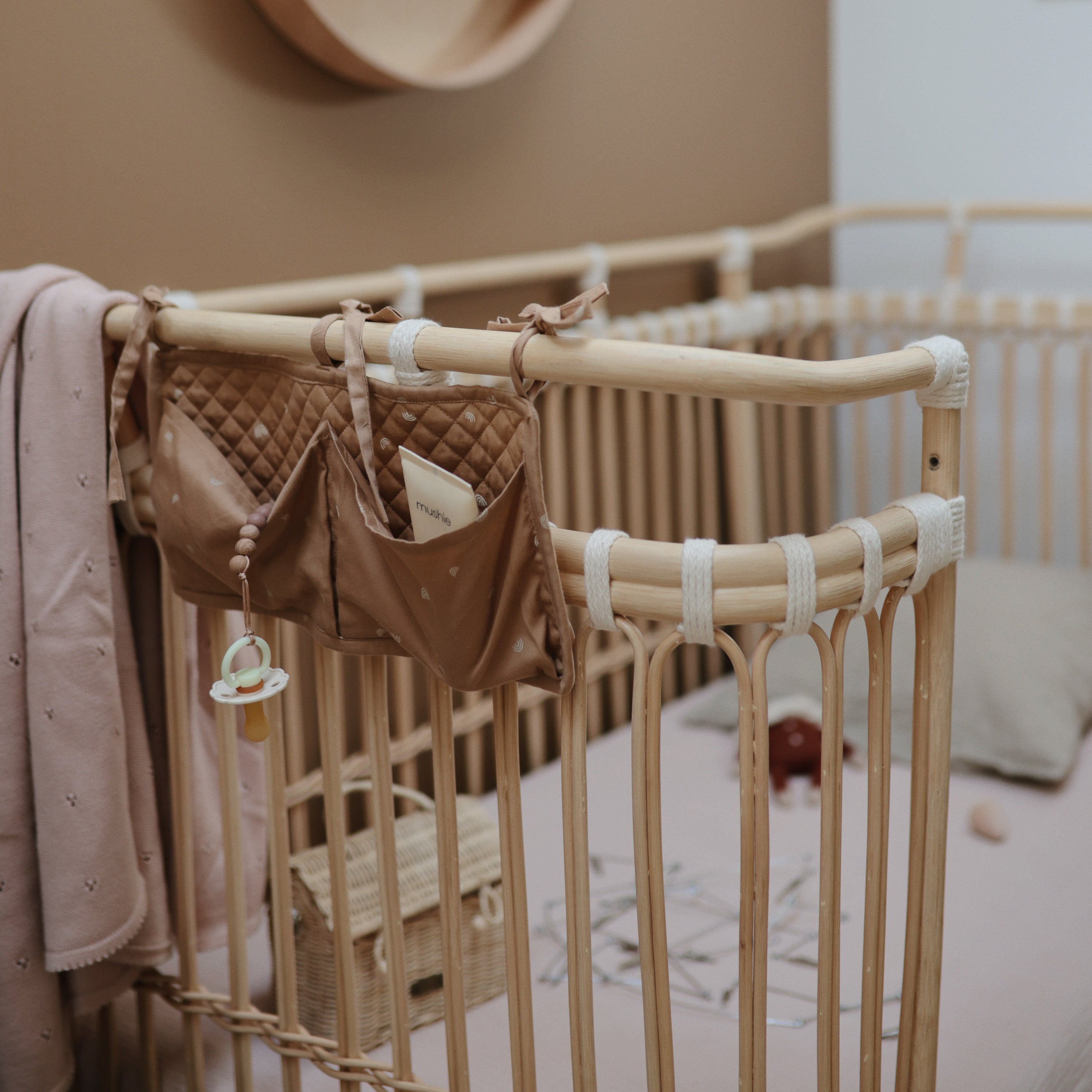 Silicone Pacifier Clip | Eva - Tenth & Pine - Pacifier Clip - Black