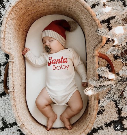 Baby Santa Baby Graphic Long Sleeve Organic Bodysuit - Tenth & Pine - Long Sleeve Onesie - 0 - 3M