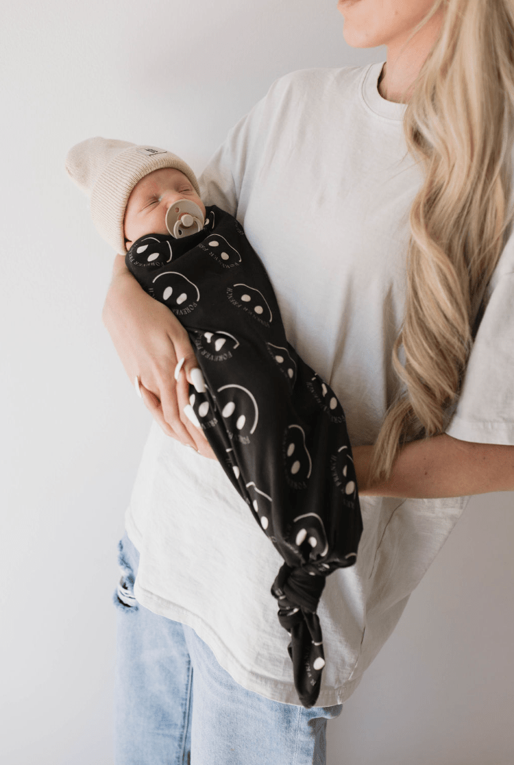 Bamboo Swaddle | Charcoal & White ff Smile - Tenth & Pine -