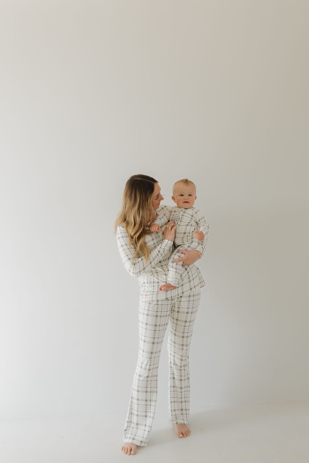 Bamboo Zip Pajamas | Picnic Plaid - Tenth & Pine - zip rompers - Newborn - forever french baby