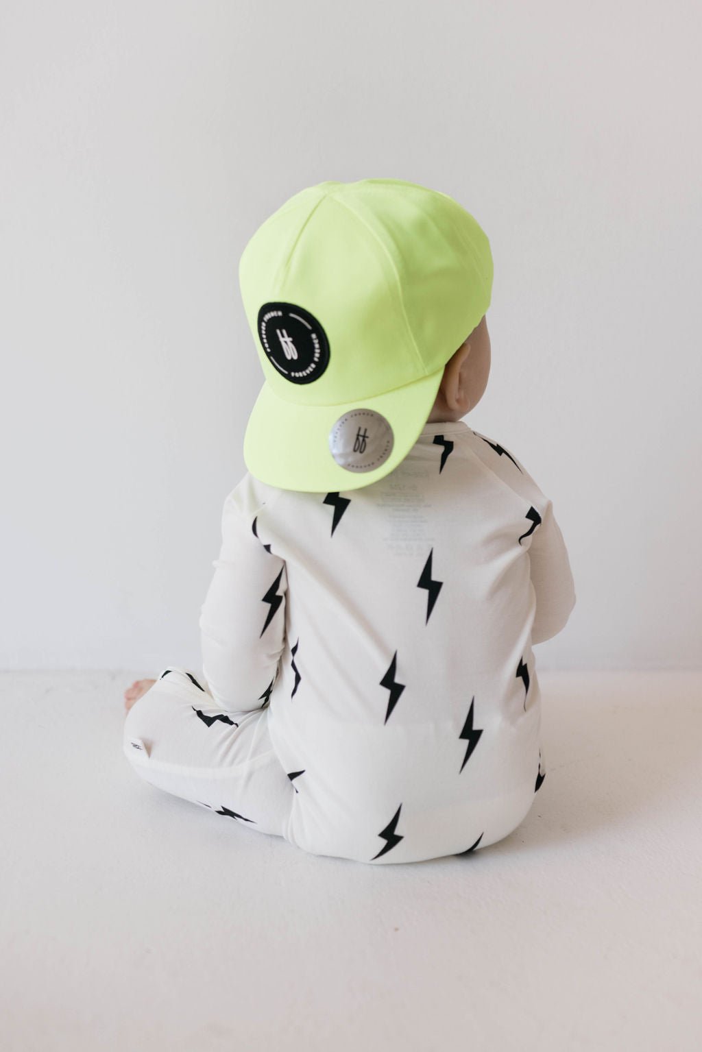 Bamboo Zip Pajamas | White & Black Lightning Bolt - Tenth & Pine - Newborn