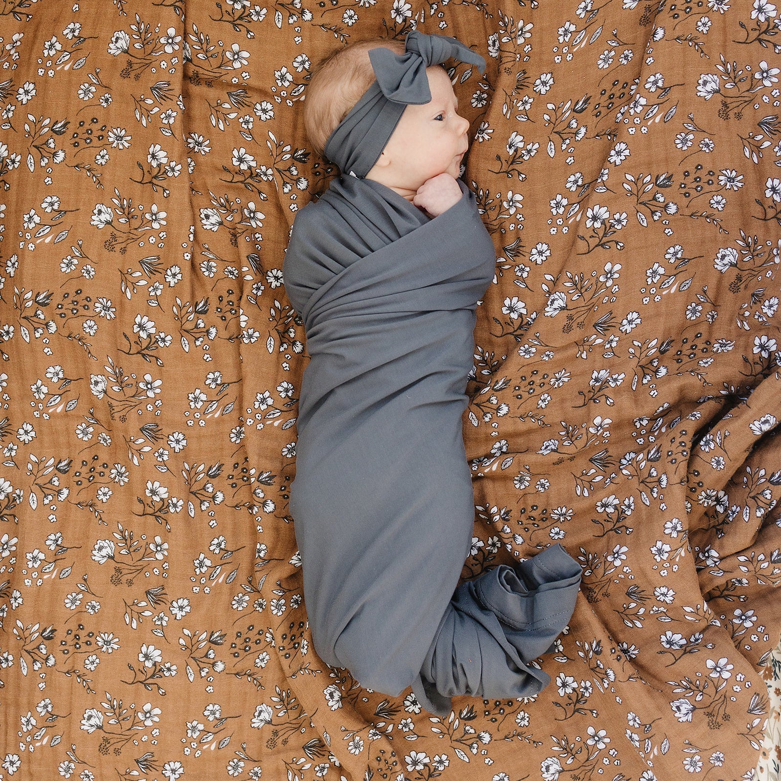 Charcoal Bamboo Stretch Swaddle - Tenth & Pine -