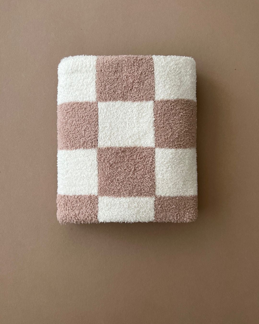 Checkered Plush Blanket | Latte - Tenth & Pine - Plush Blanket -