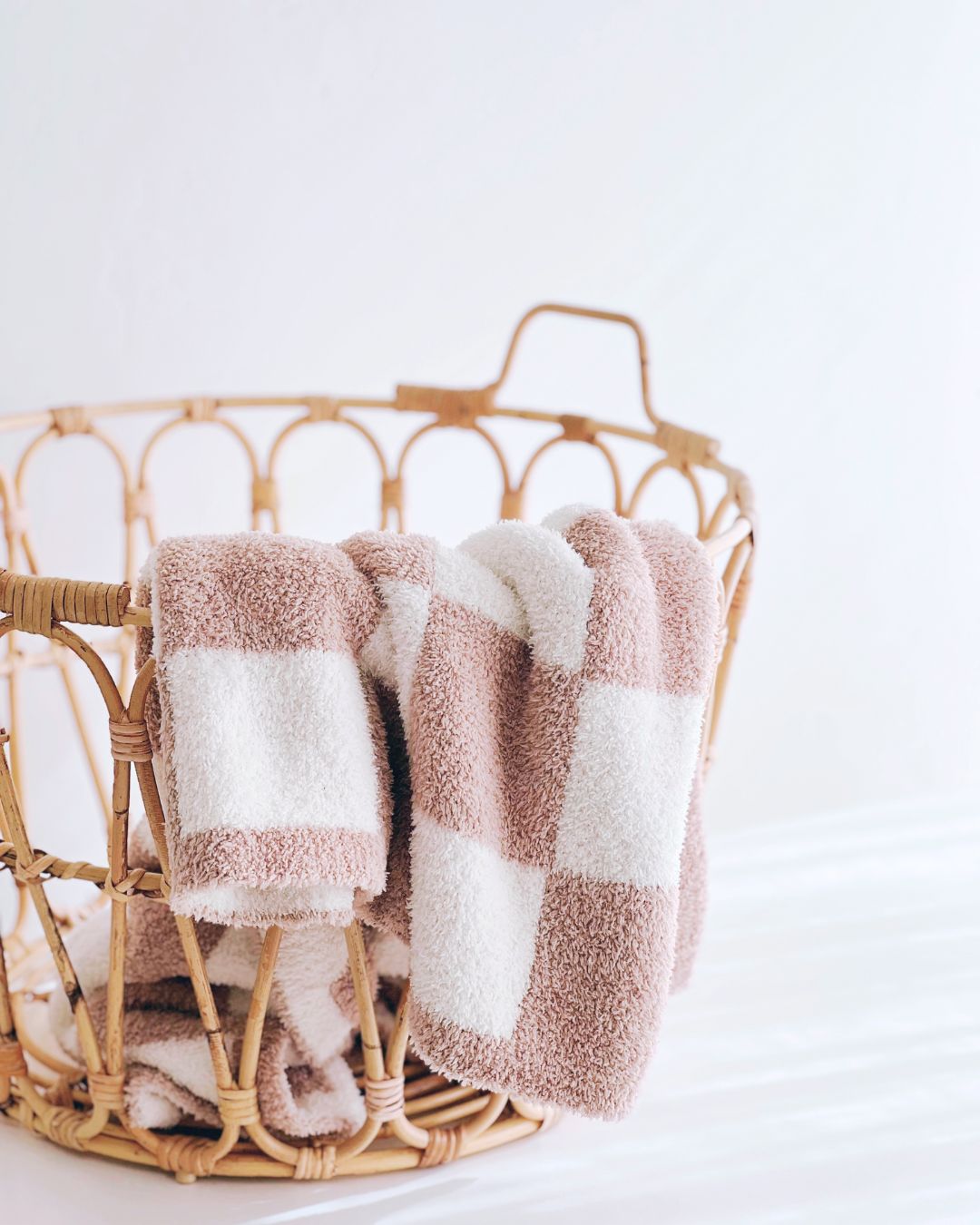 Checkered Plush Blanket | Latte - Tenth & Pine - Plush Blanket -