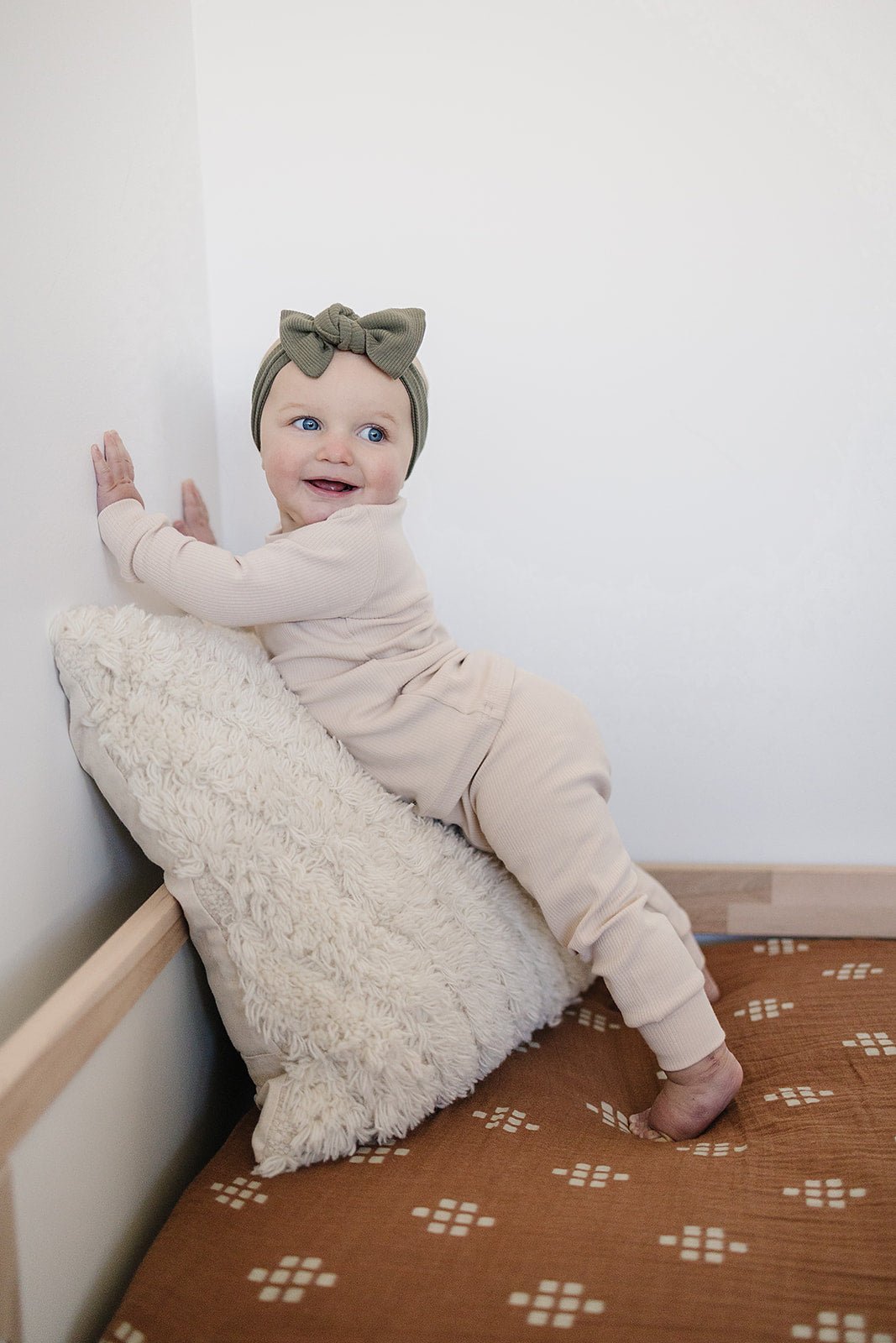 Chestnut Textiles Muslin Crib Sheet - Tenth & Pine -