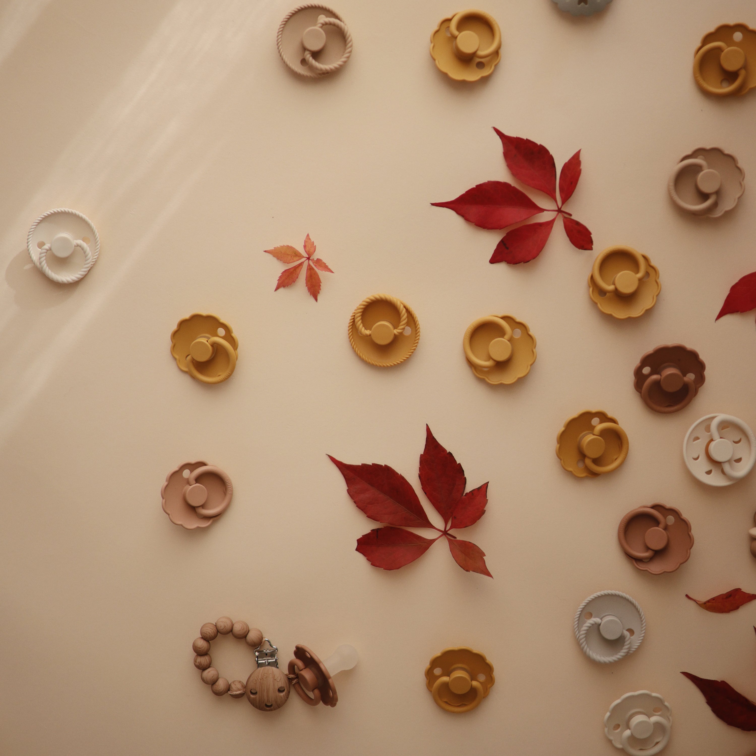 FRIGG Rope Natural Rubber Pacifier 2 - Pack - Tenth & Pine - FRIGG PACIFIERS - 6 - 18 months - Cream/Green Tea