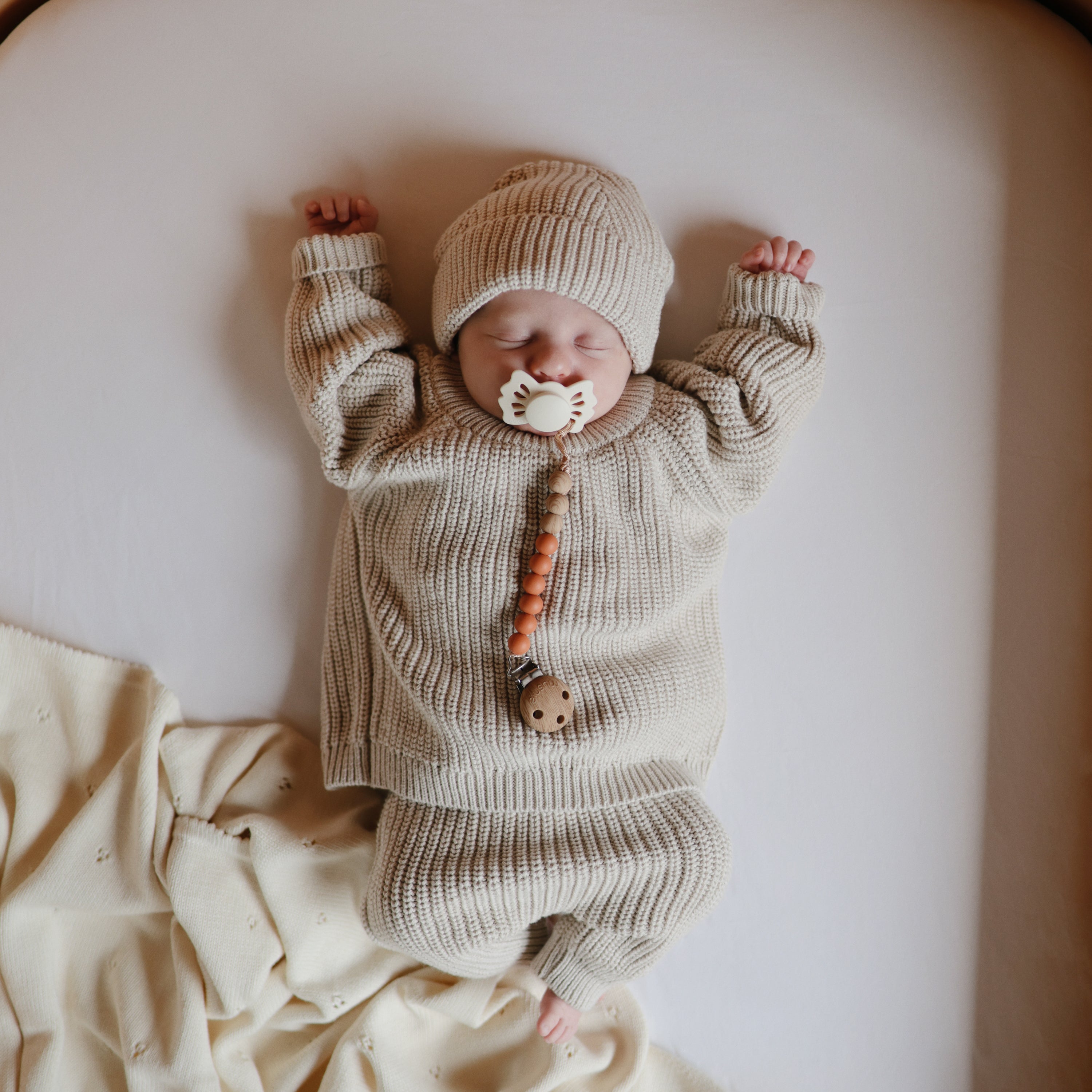 Silicone Pacifier Clip | Eva - Tenth & Pine - Pacifier Clip - Black