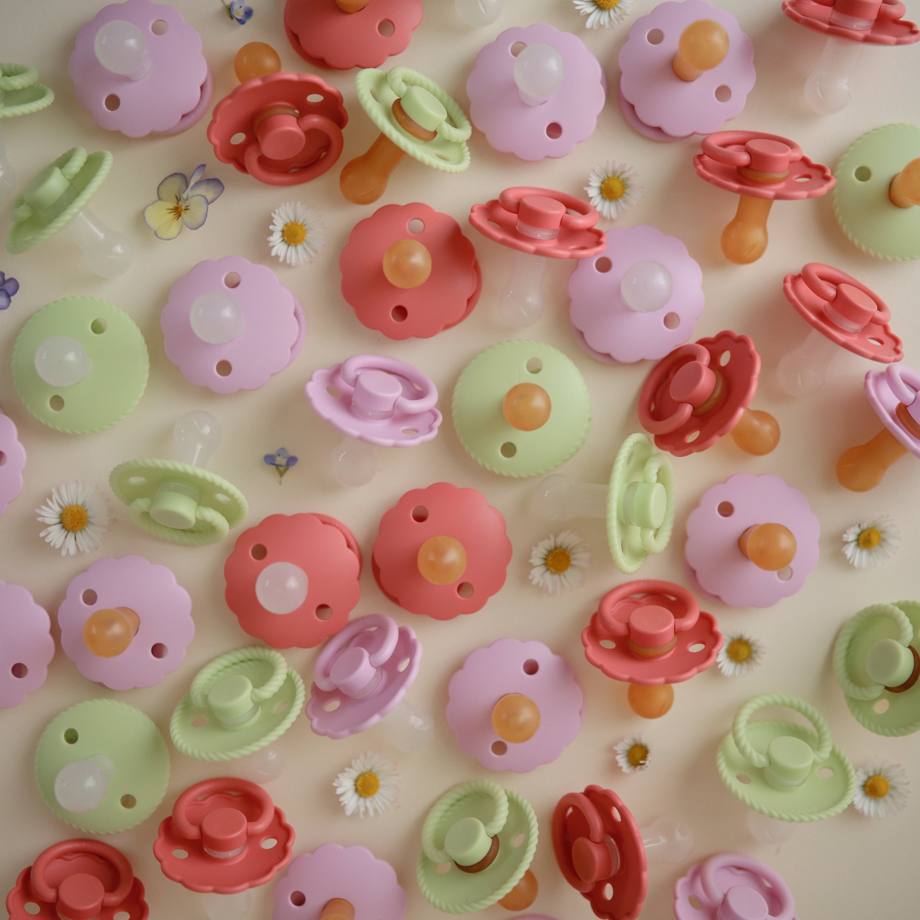 FRIGG Rope Natural Rubber Pacifier 2 - Pack - Tenth & Pine - FRIGG PACIFIERS - 6 - 18 months - Cream/Green Tea