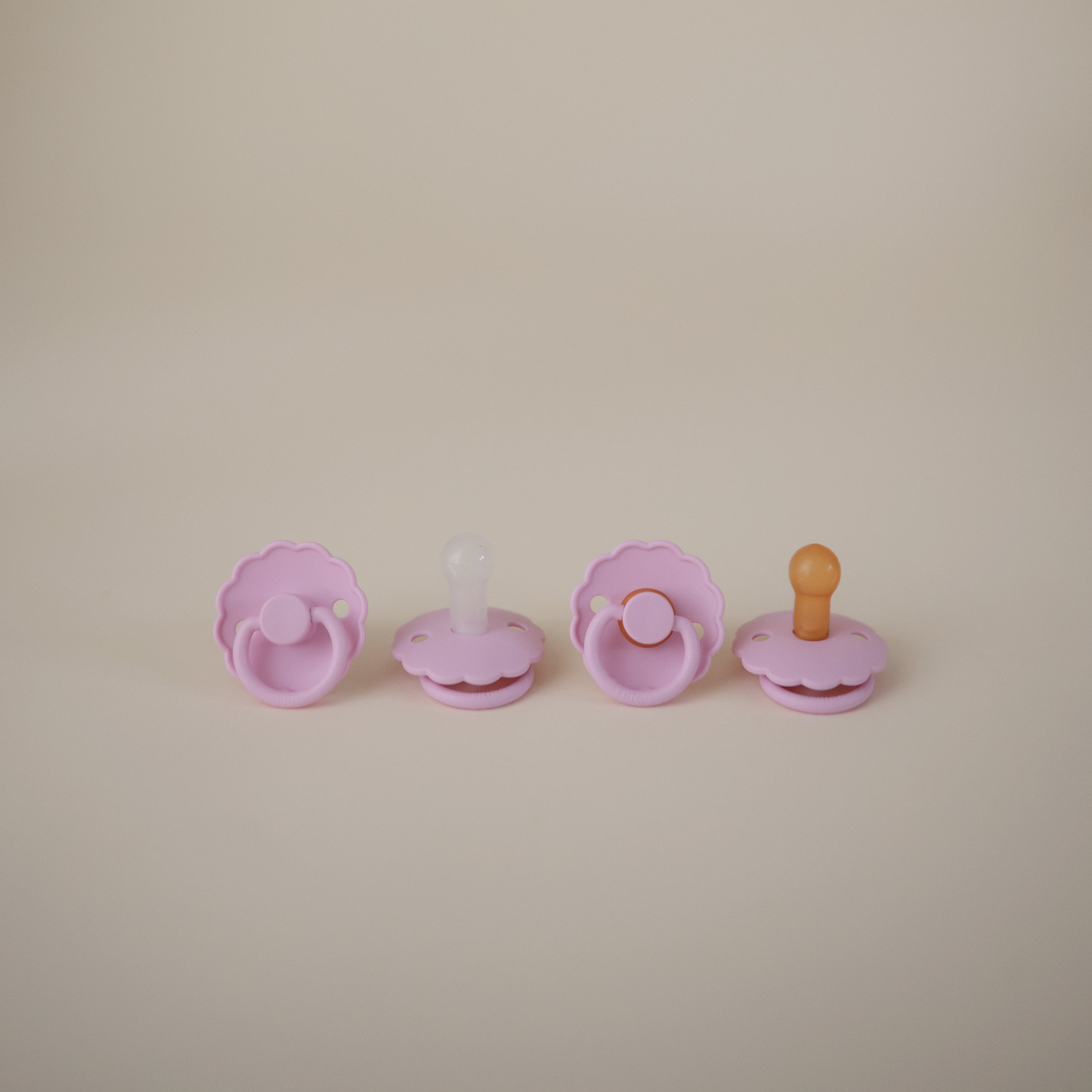 FRIGG Daisy Natural Rubber Pacifier 2 - Pack - Tenth & Pine - FRIGG PACIFIERS - 6 - 18 months - Pink Cream/Poppy