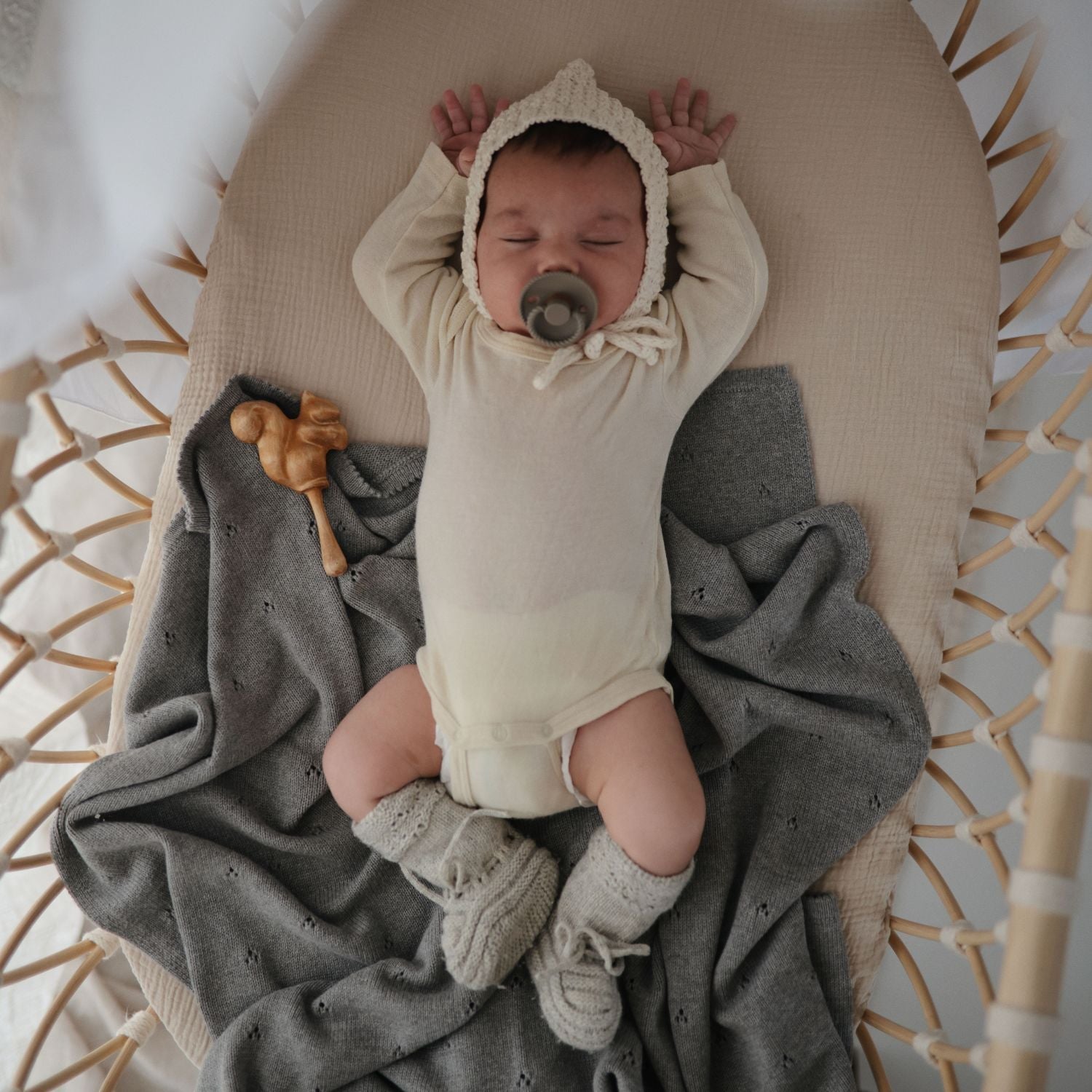 FRIGG Natural Rubber 6 - Pack - Tenth & Pine - FRIGG PACIFIERS - 6 - 18 Months - Endless Sea