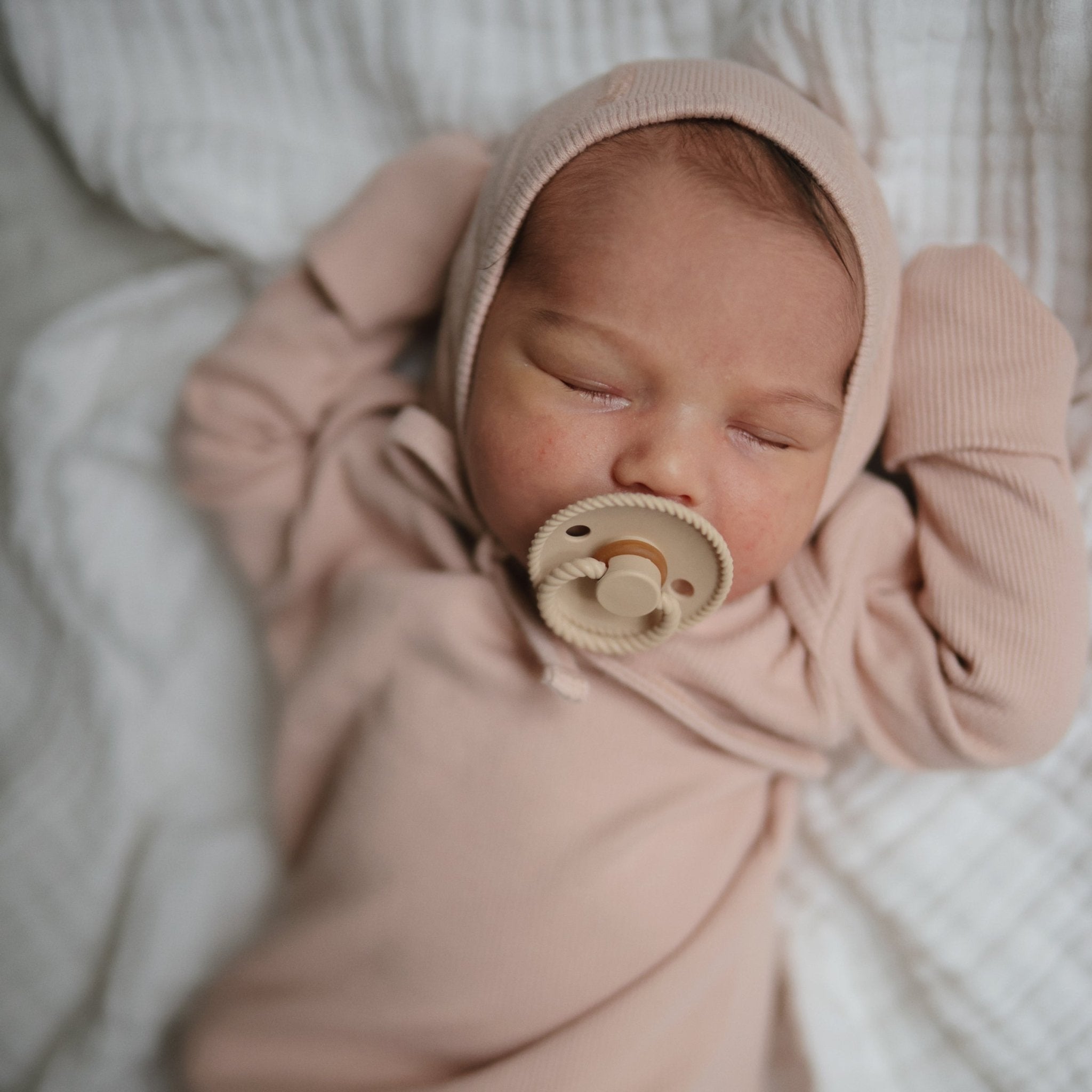 FRIGG Natural Rubber Pacifier 4 - Pack - Tenth & Pine - FRIGG PACIFIERS - 6 - 18 Months - Sunset Bliss