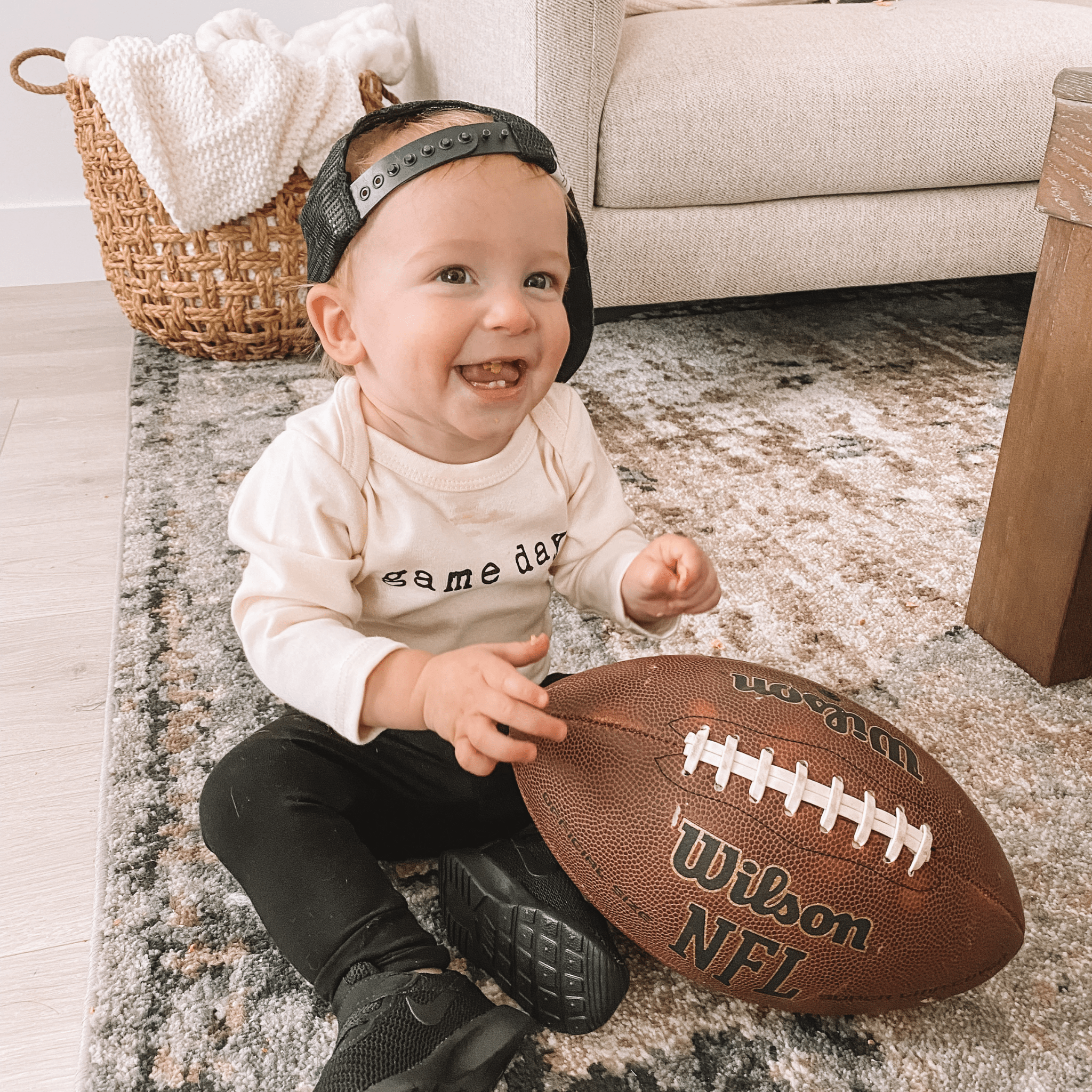 Game Day - Long Sleeve Organic Baby Bodysuit - Tenth & Pine - Long Sleeve Onesie - 0 - 3M