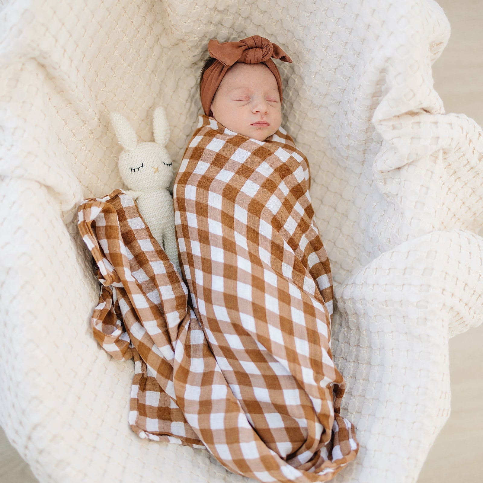 Gingham Muslin Swaddle Blanket - Tenth & Pine -