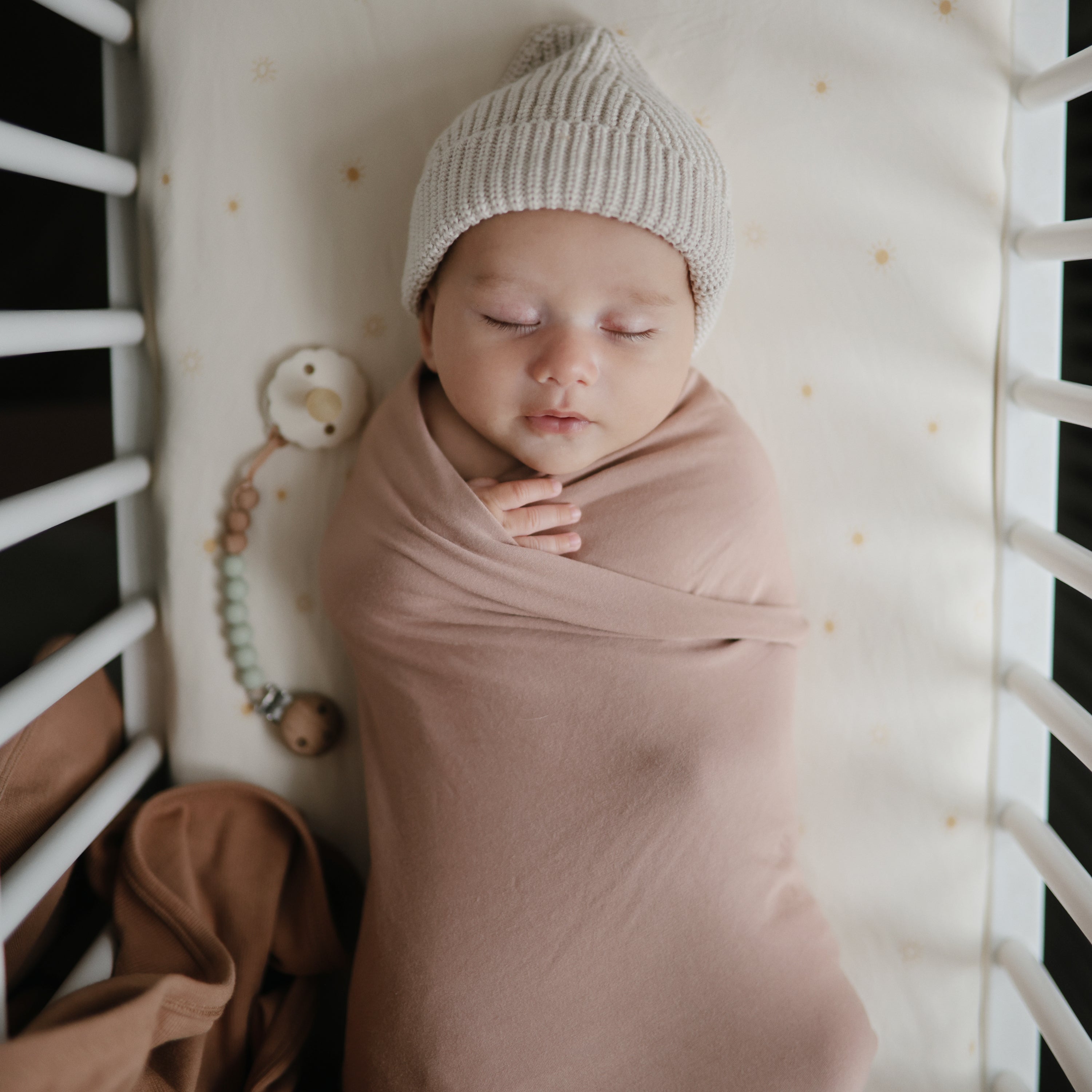 Silicone Pacifier Clip | Eva - Tenth & Pine - Pacifier Clip - Black