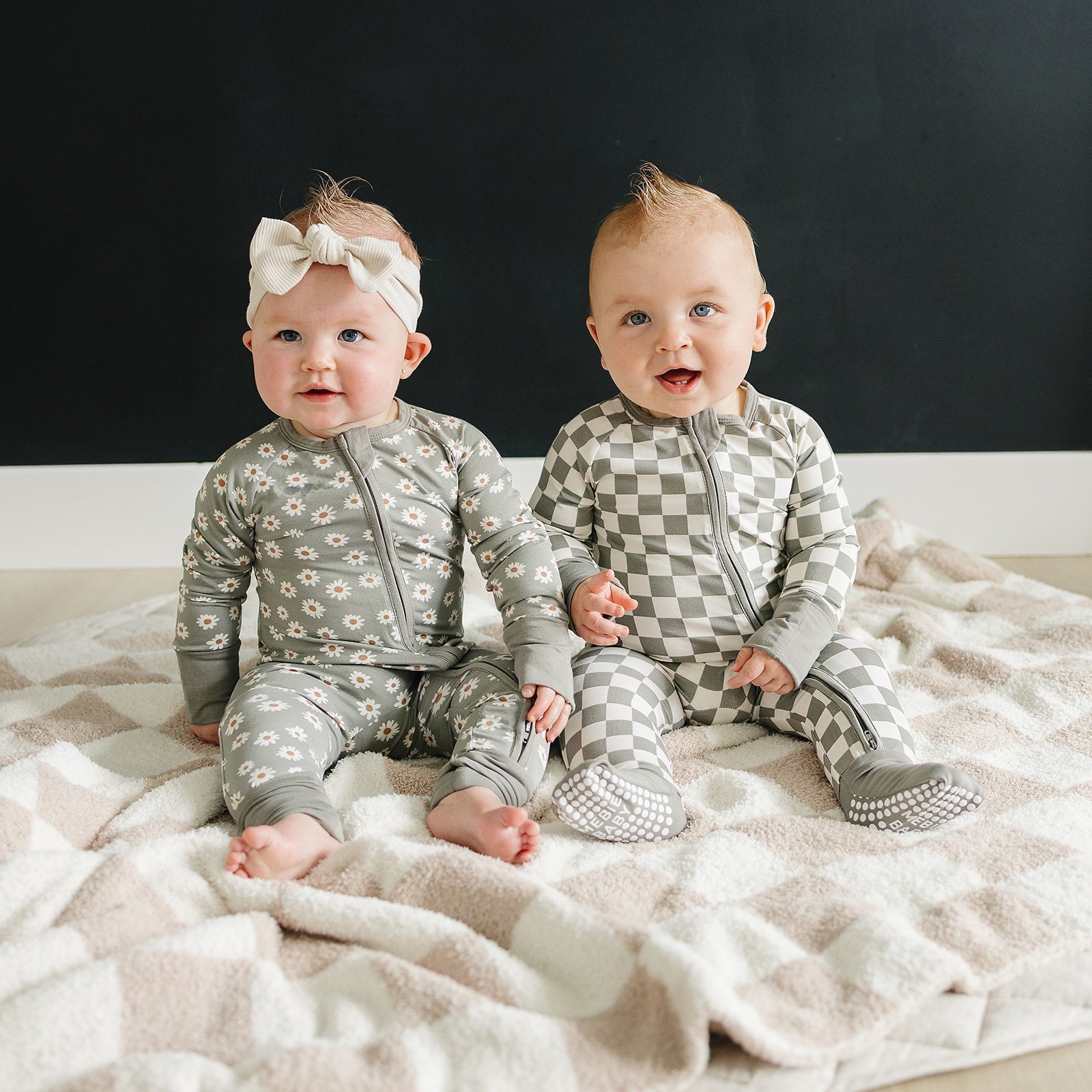 Light Green Checkered Bamboo Zipper - Tenth & Pine - NB