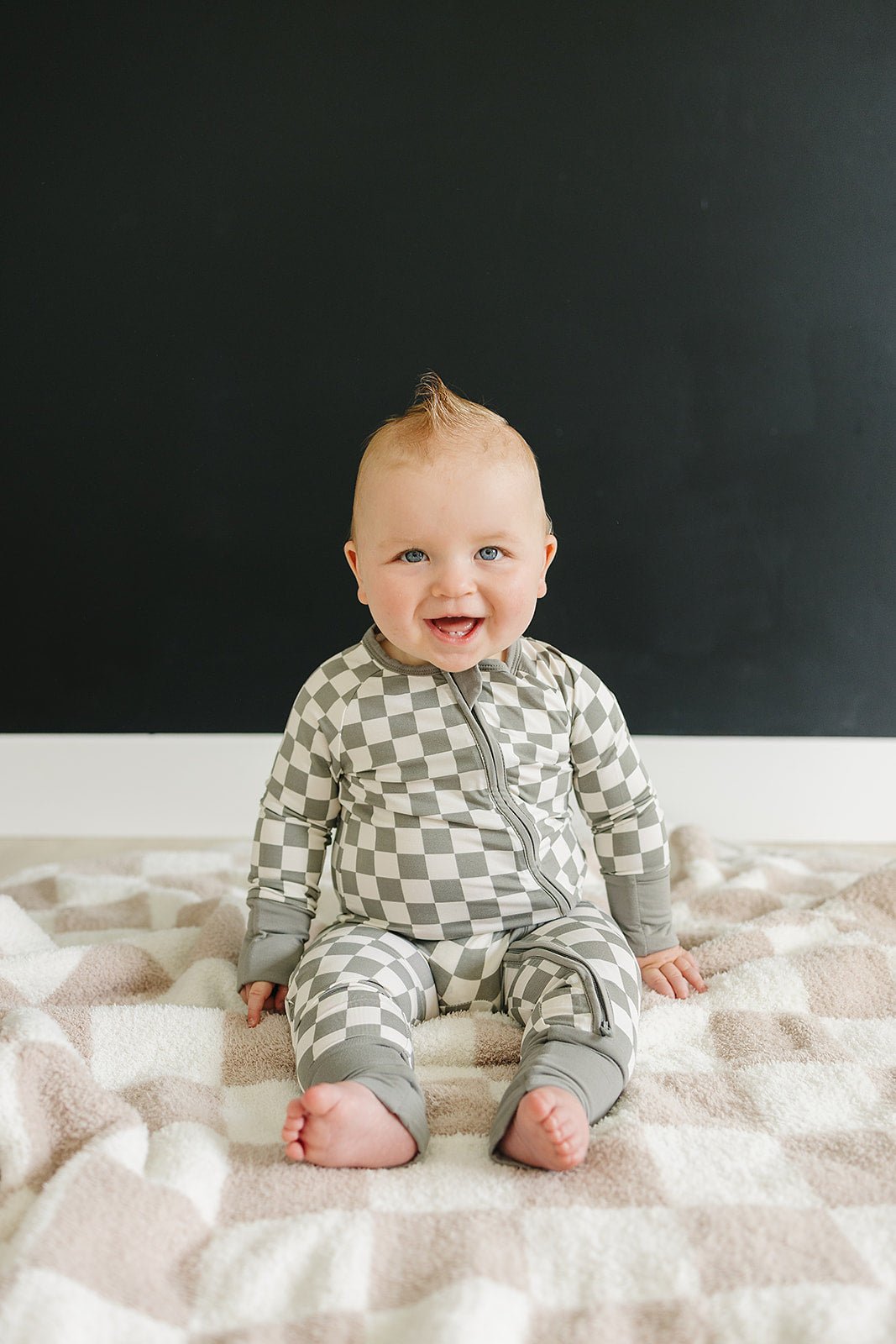 Light Green Checkered Bamboo Zipper - Tenth & Pine - NB