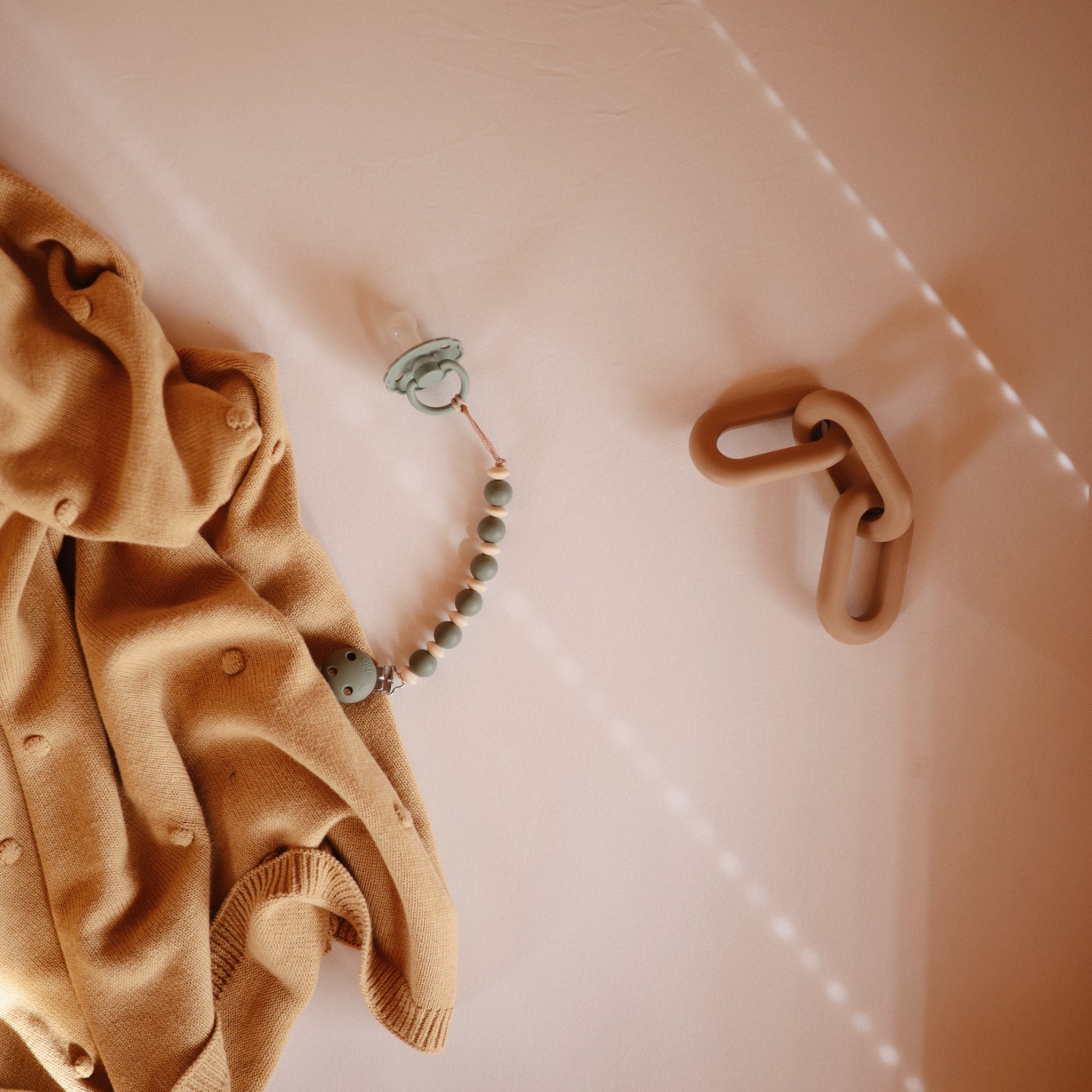 Links Teether - Tenth & Pine - teether - Dried Thyme