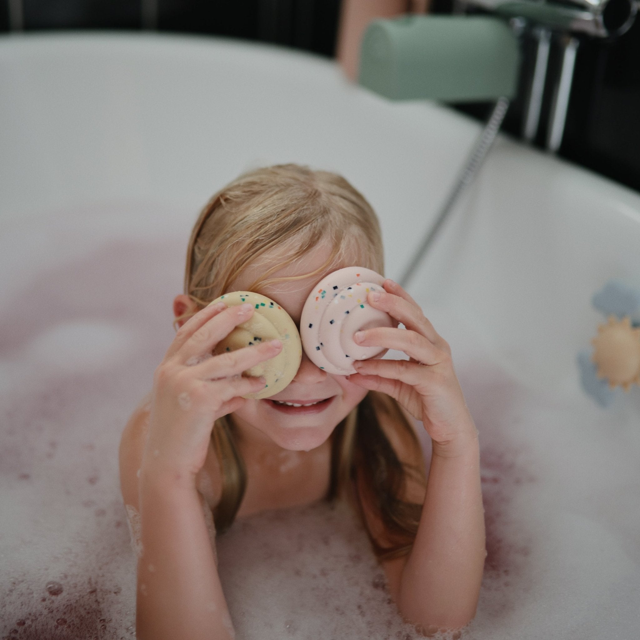 Mix and Match Cupcake Toy - Tenth & Pine - Bath Play set -