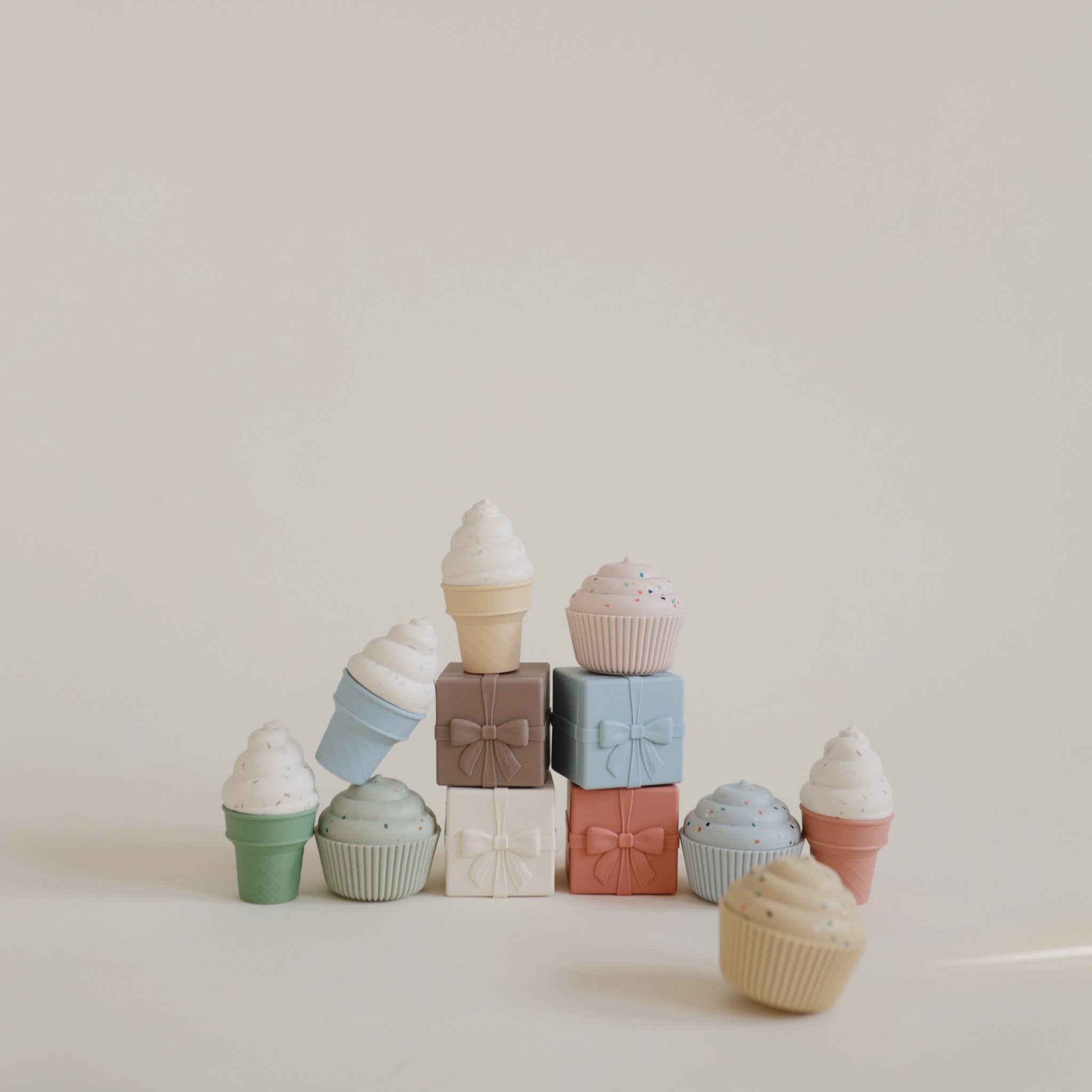 Mix and Match Ice Cream Toy - Tenth & Pine - Mix and Match Toy -
