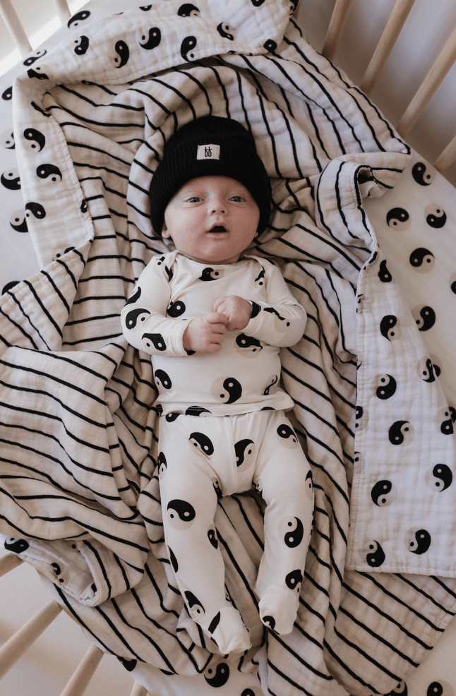 Muslin Quilt | Black & White Yin Yang / Stripe - Tenth & Pine - Quilt - forever french baby