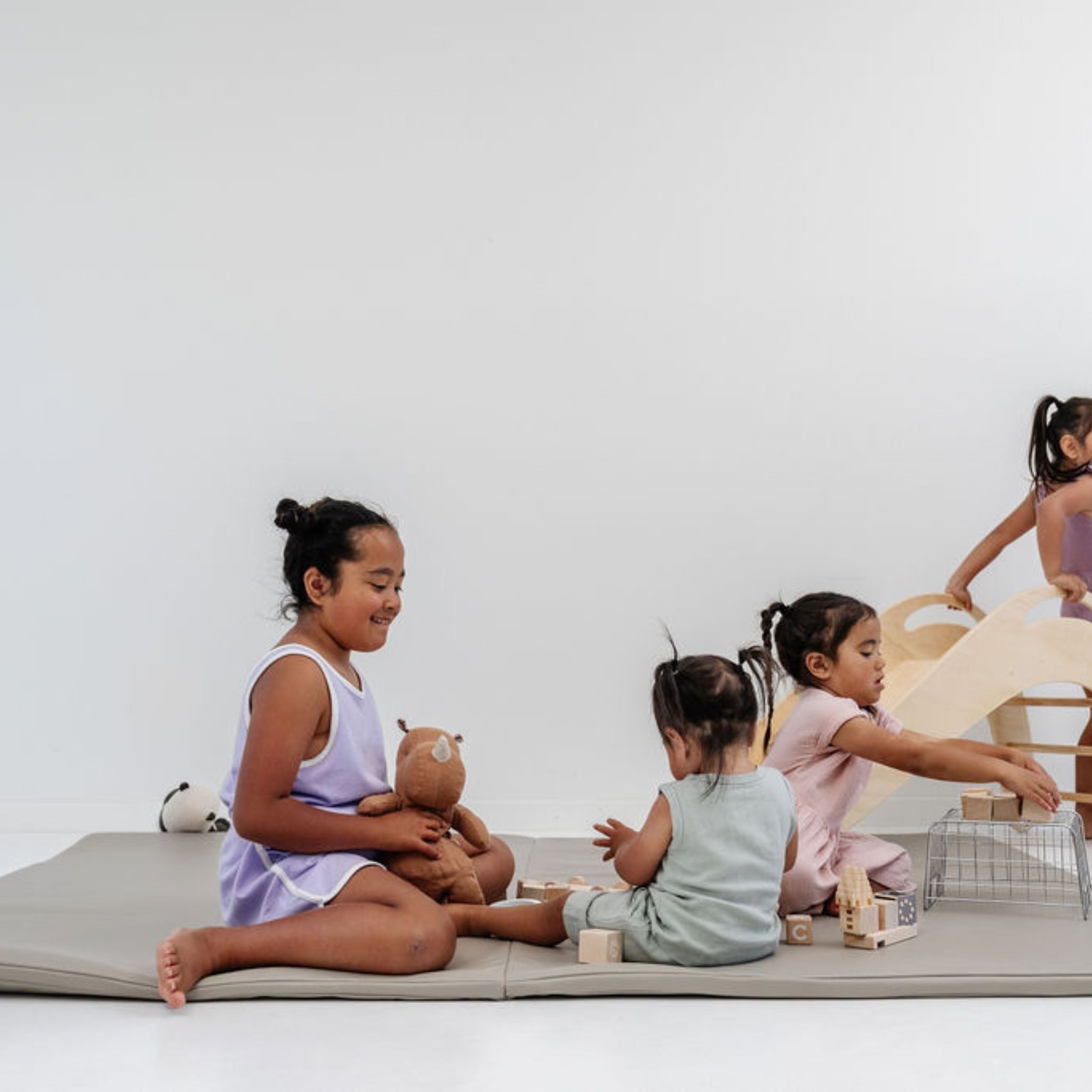 Pebble Vegan Leather Mat - Tenth & Pine - Vegan Leather Padded Mat - Epic