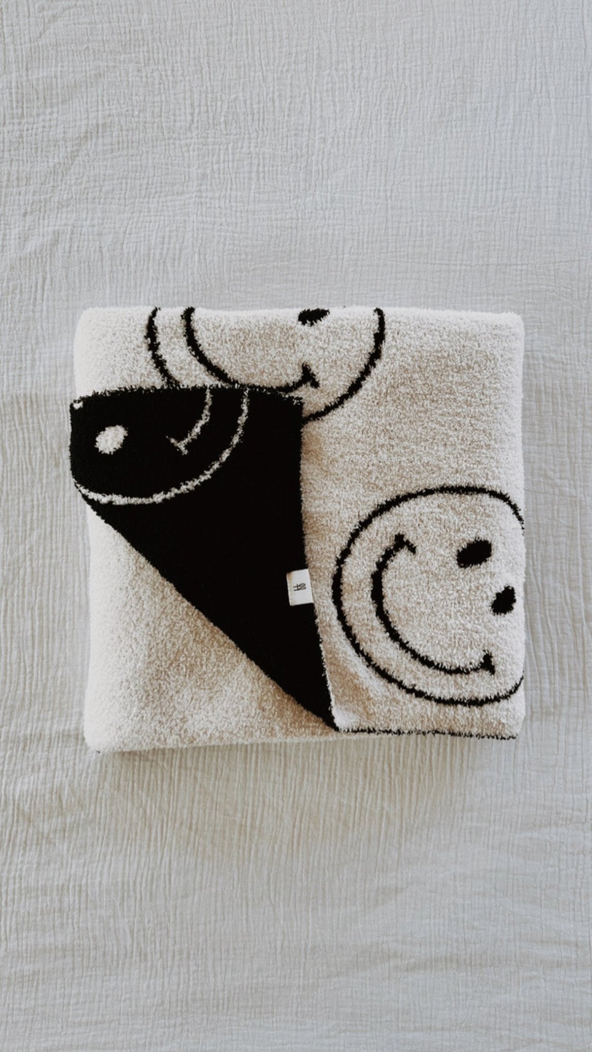 Plush Blanket | Just Smile Black & White - Tenth & Pine - Swaddling Blankets - Baby/Toddler 45x45 inches