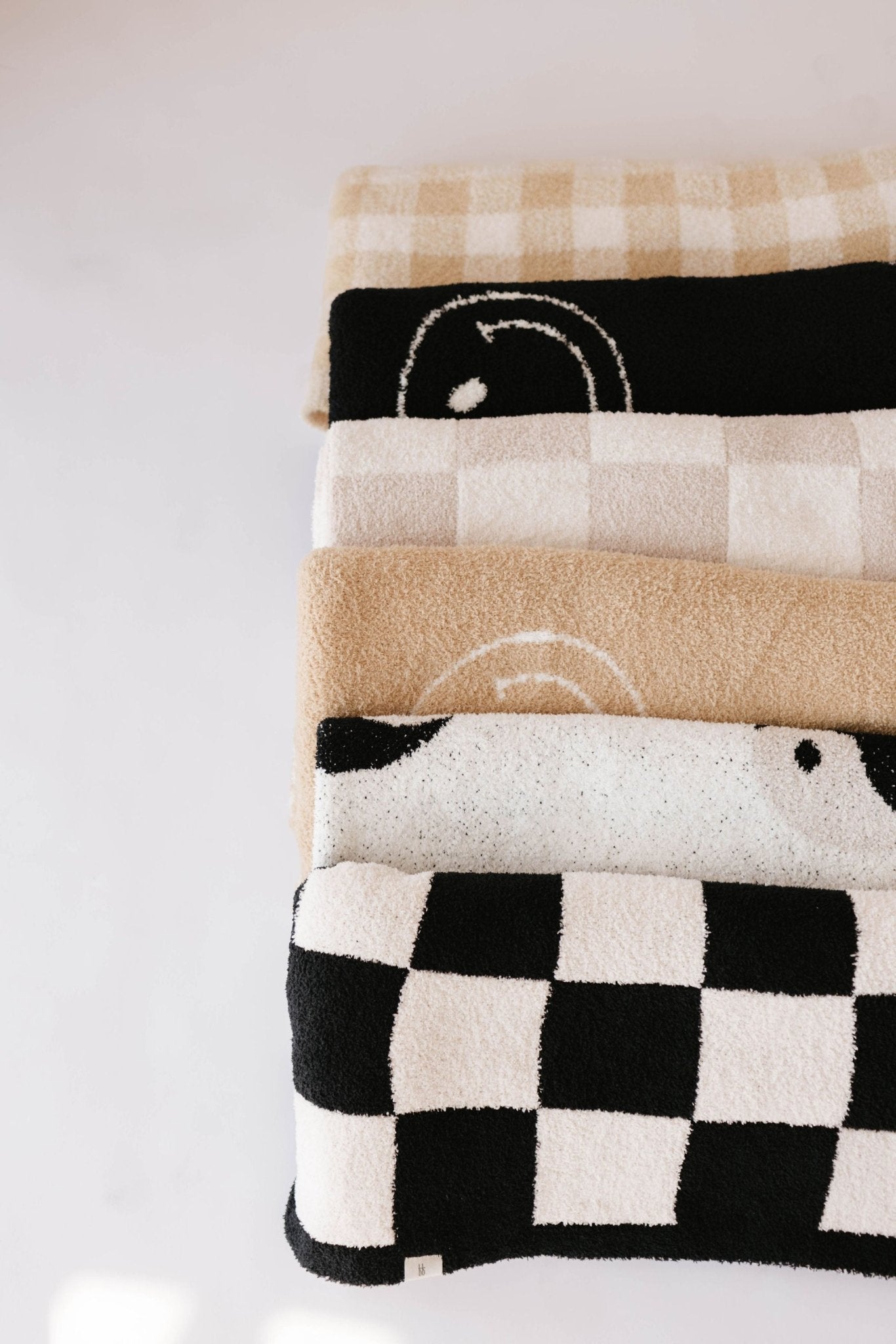 Plush Blanket | Just Smile Black & White - Tenth & Pine - Swaddling Blankets - Baby/Toddler 45x45 inches