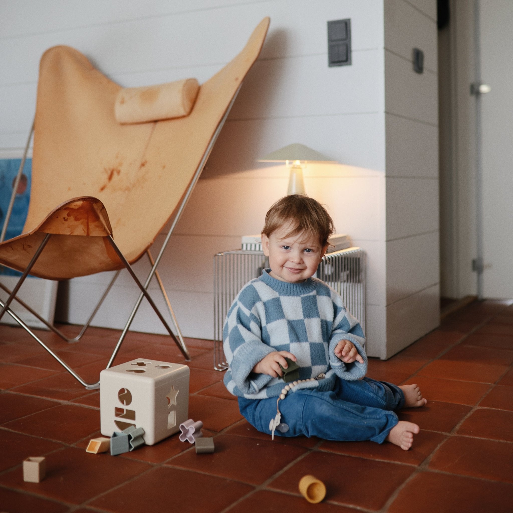 Shape Sorting Box - Tenth & Pine - toys -