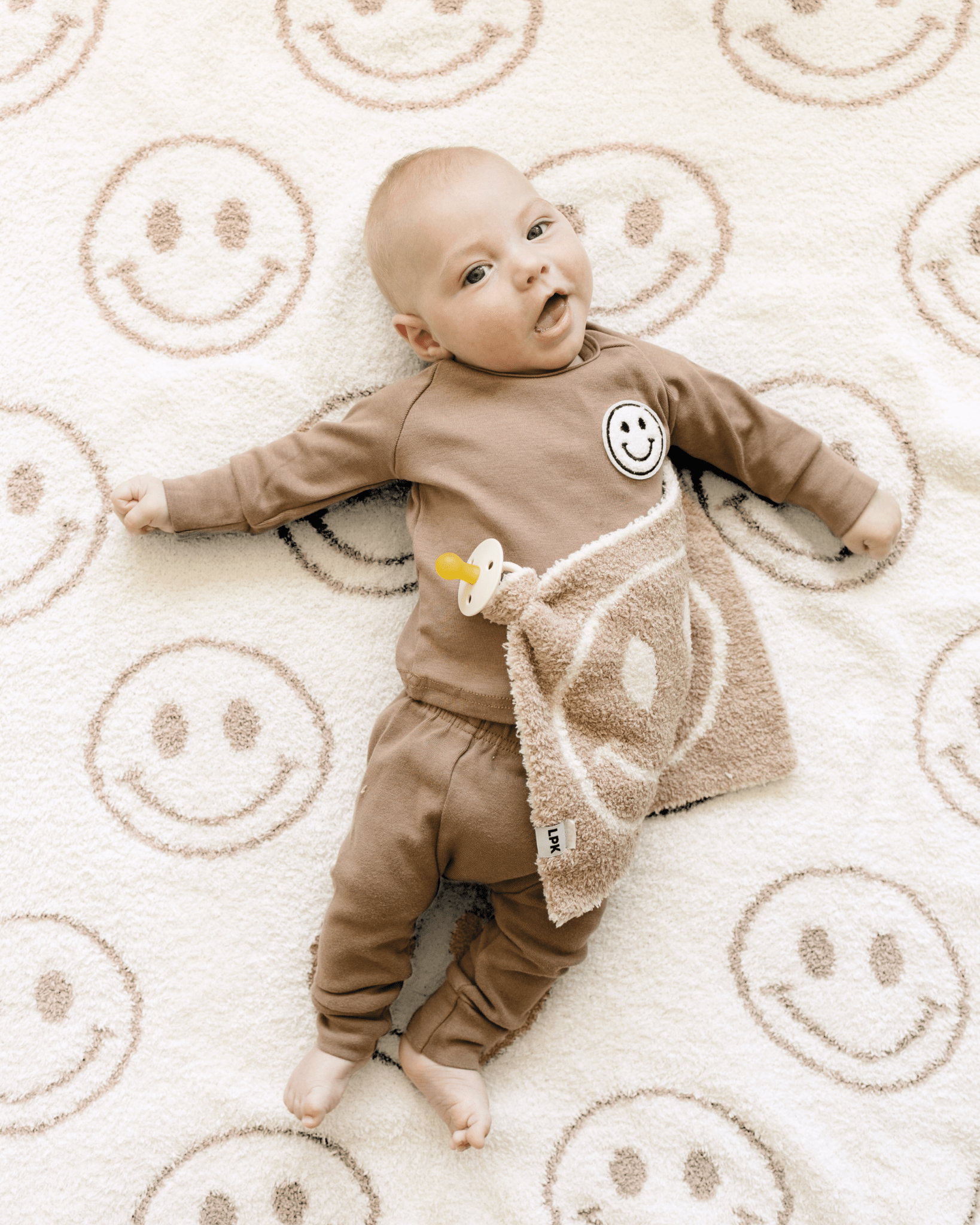 Smiley Fuzzy Blanket | Latte - Tenth & Pine - Plush Blanket -