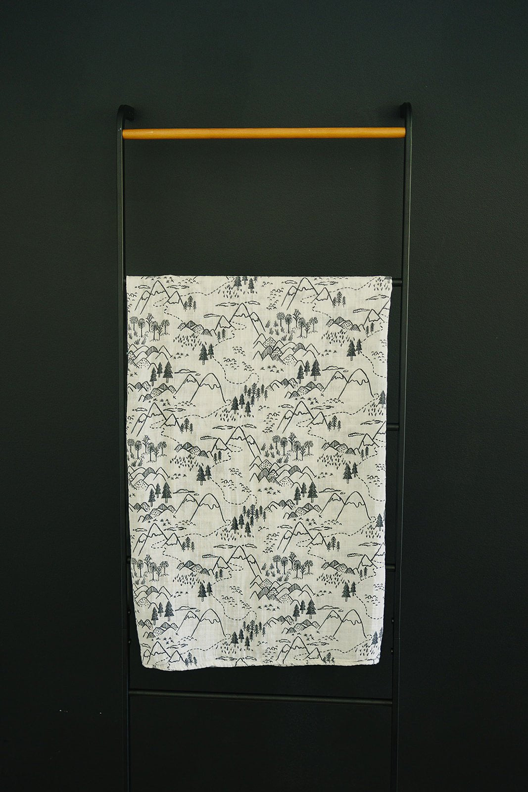 Summit Muslin Swaddle Blanket - Tenth & Pine -