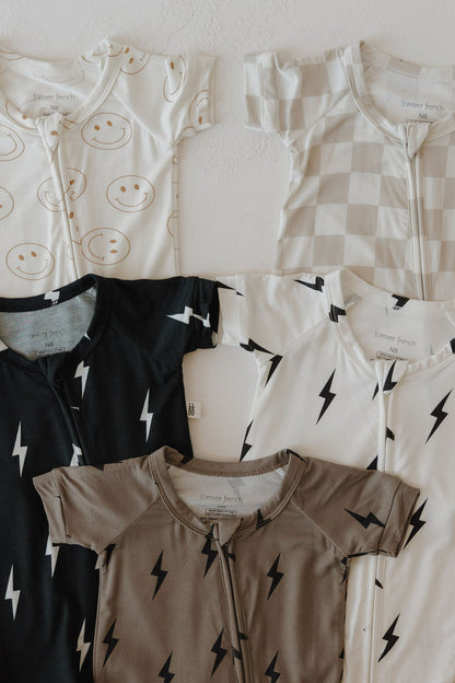 Shortie Bamboo Zip | White &amp; Black Lightning Bolt