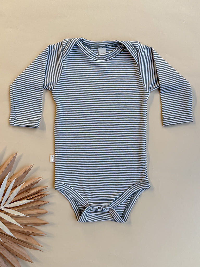 Organic Cotton Baby Bodysuits Tenth and Pine® | Sustainable Baby Brand ...