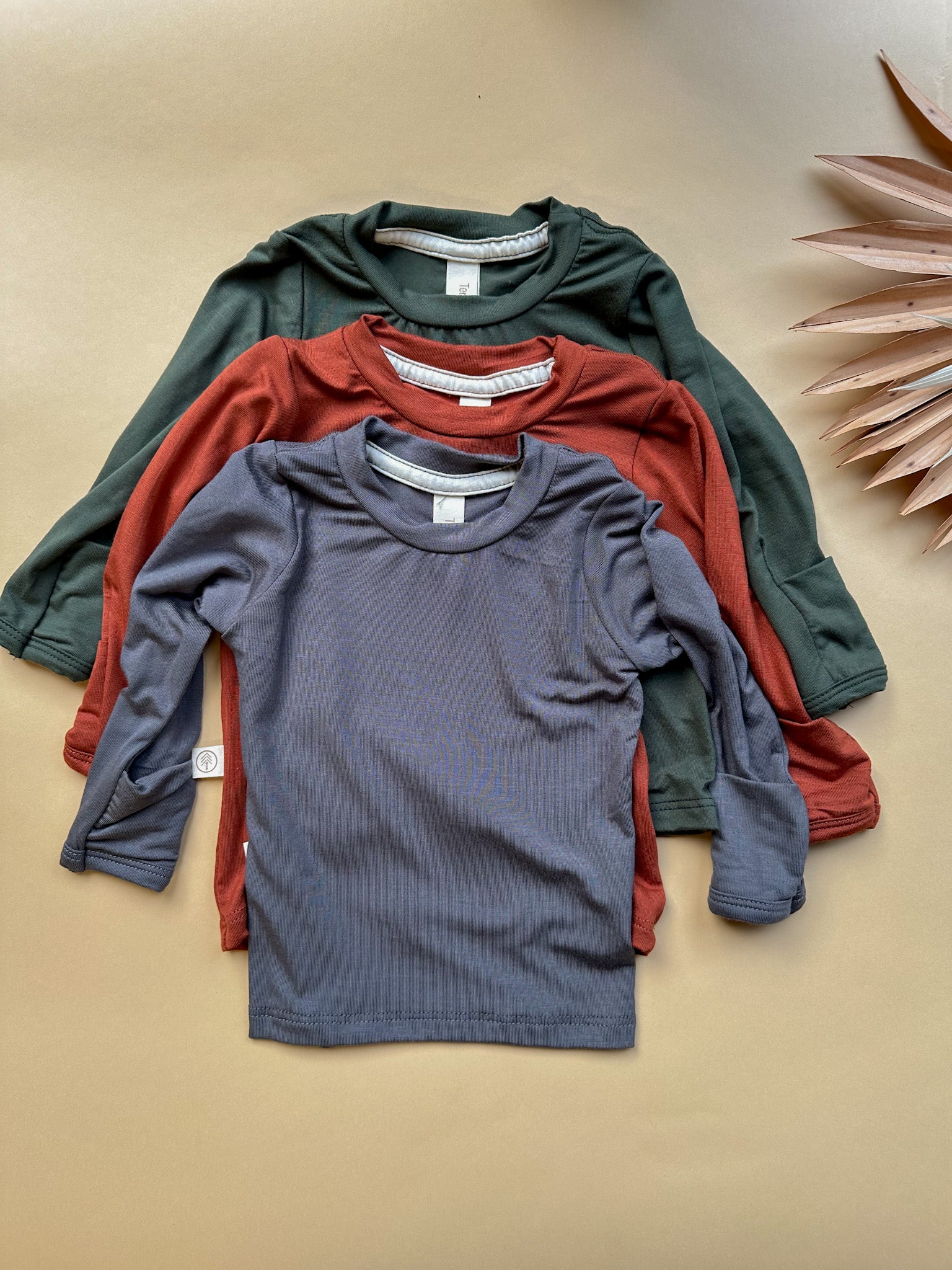 0/3m, 3/6m, 6/12m | Long Sleeve Essential Tee | Charcoal | Bamboo