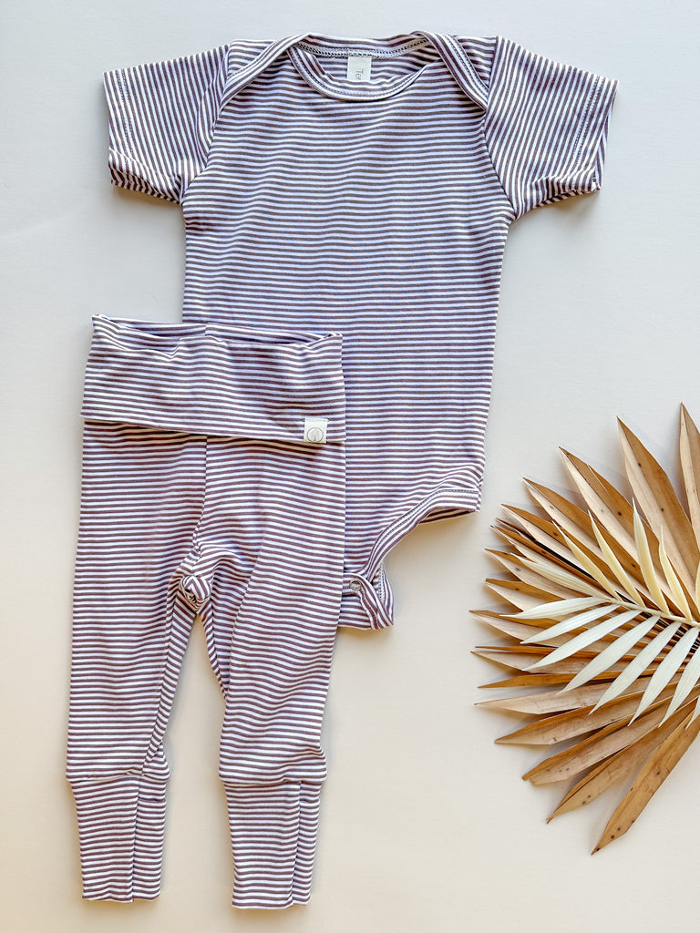 Organic Cotton Baby Bodysuits Tenth and Pine® | Sustainable Baby Brand ...