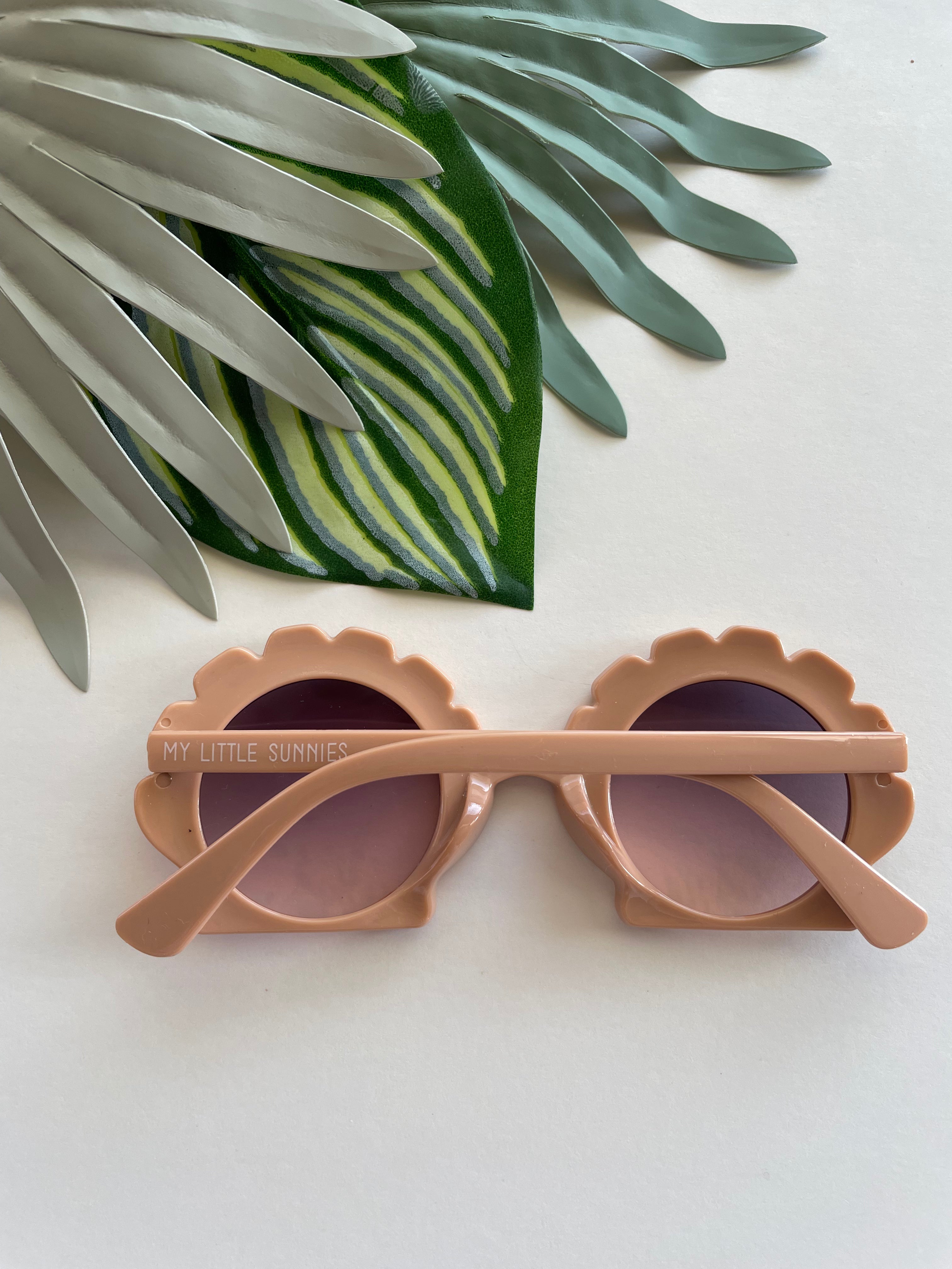 Round Seashell Sunglasses - Nude