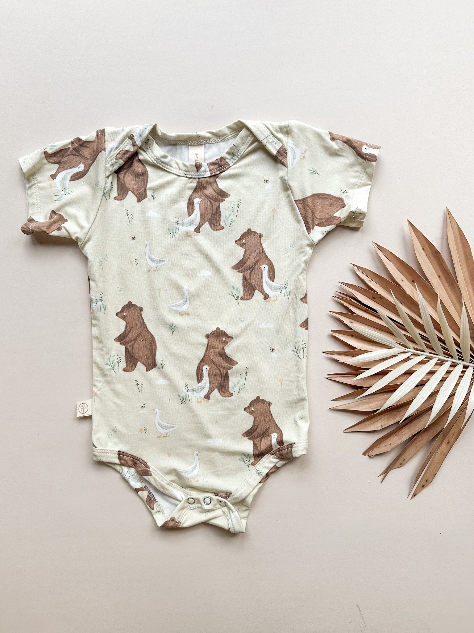 Baby Short Sleeve Bodysuit | Bear and Duck | Luxury Bamboo - Tenth &amp; Pine - BAMBOO ROMPER