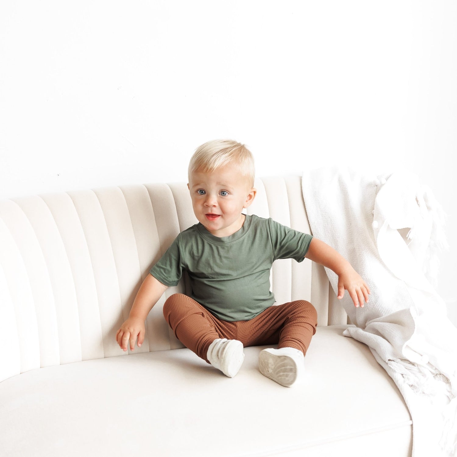 BAMBOO BASIC TEE - Moss - Tenth &amp; Pine - basic tee - 0/6m