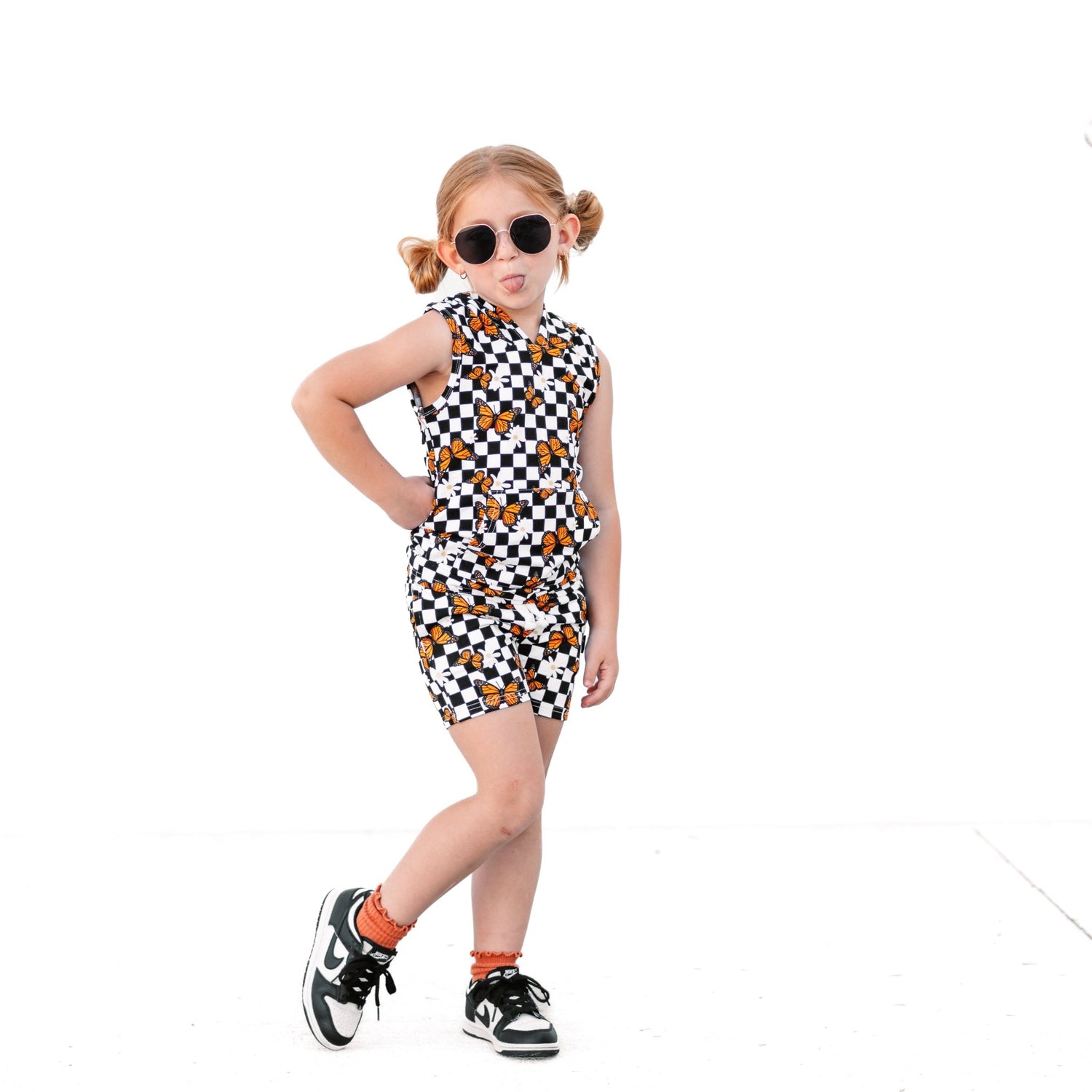 BAMBOO JOGGER SHORTS - Butterflies - Tenth &amp; Pine - jogger shorts - 0/6M