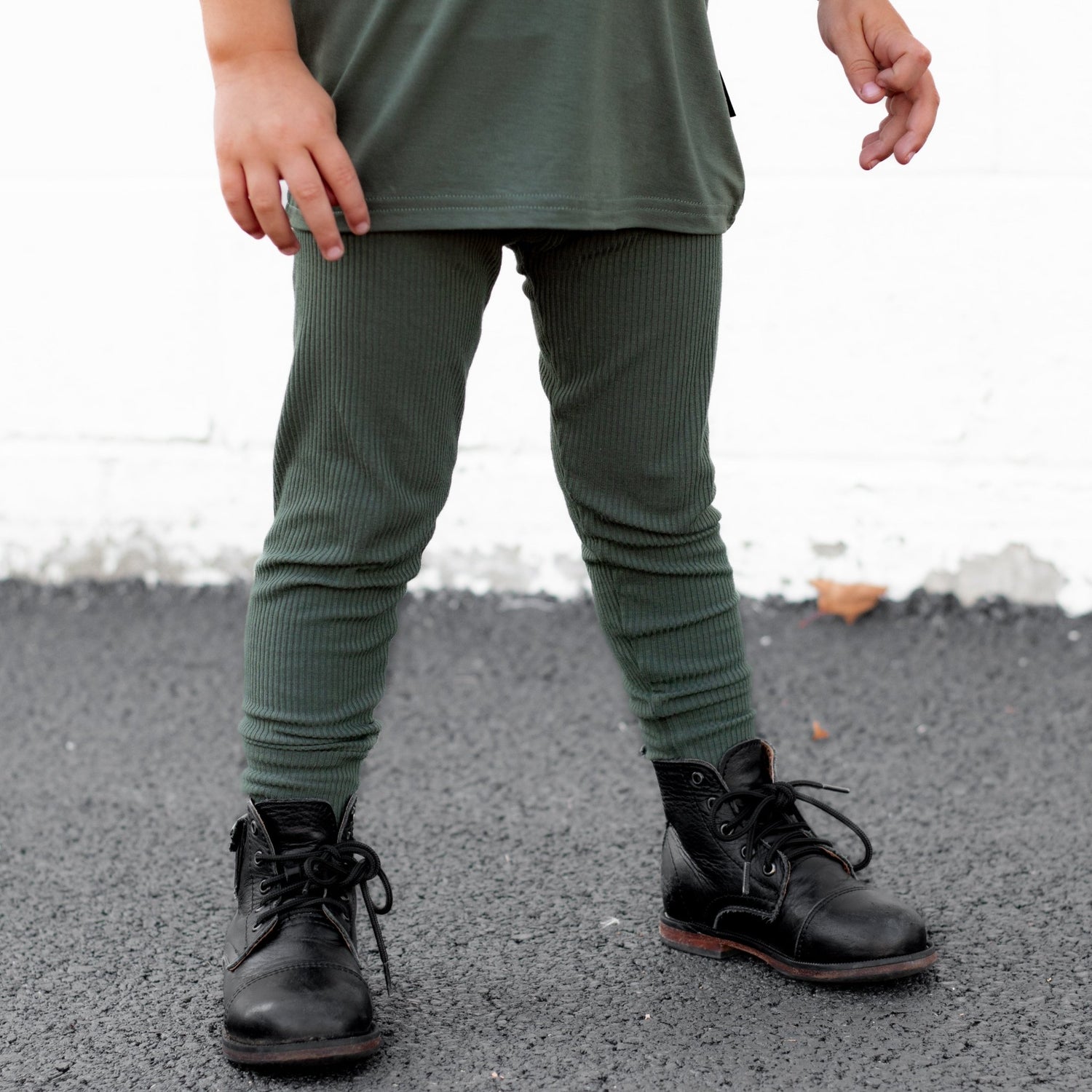 BAMBOO RIB LEGGINGS - Moss - Tenth &amp; Pine - leggings - 0/6m