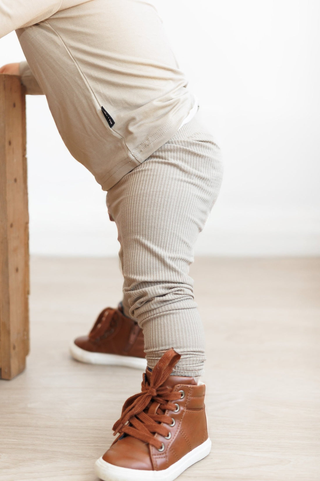 BAMBOO RIB LEGGINGS - Mushroom - Tenth & Pine - leggings - 0/6m