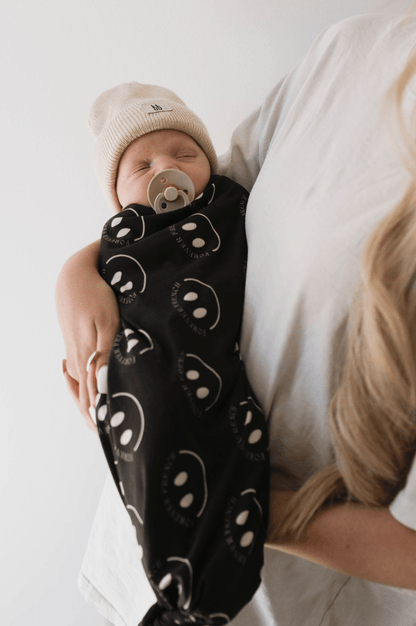 Bamboo Swaddle | Charcoal &amp; White ff Smile - Tenth &amp; Pine - 