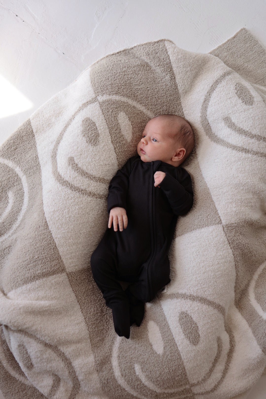 Bamboo Zip Pajamas | Black Ribbed - Tenth &amp; Pine - pajamas - Newborn