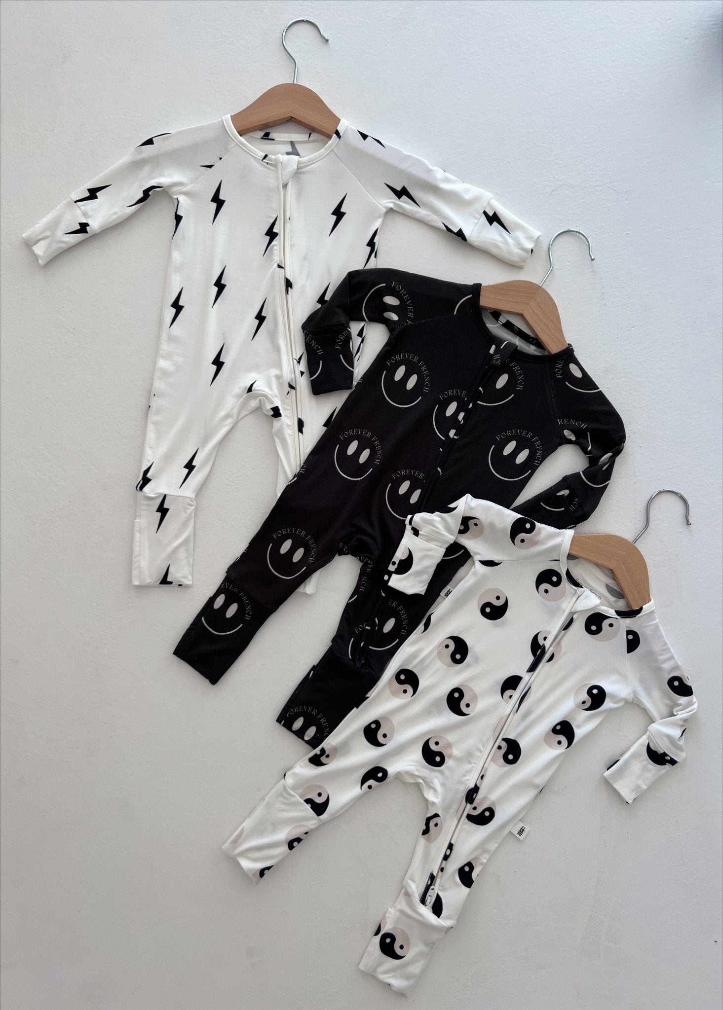 Bamboo Zip Pajamas | Black &amp; White Yin Yang - Tenth &amp; Pine - pajamas - Newborn