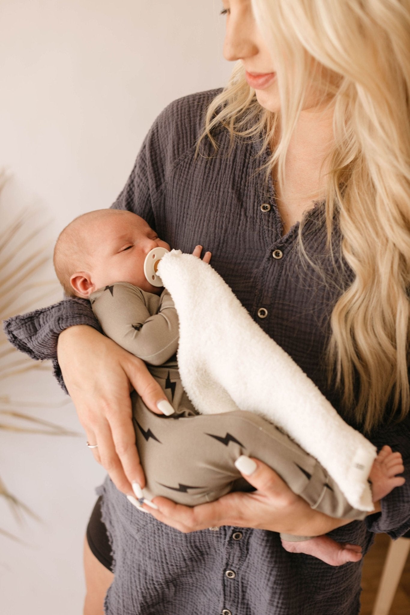 Bamboo Zip Pajamas | Brown &amp; Black Lightning Bolt - Tenth &amp; Pine - pajamas - Newborn