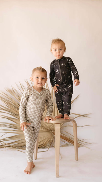 Bamboo Zip Pajamas | Charcoal &amp; White ff Smile - Tenth &amp; Pine - pajamas - Newborn