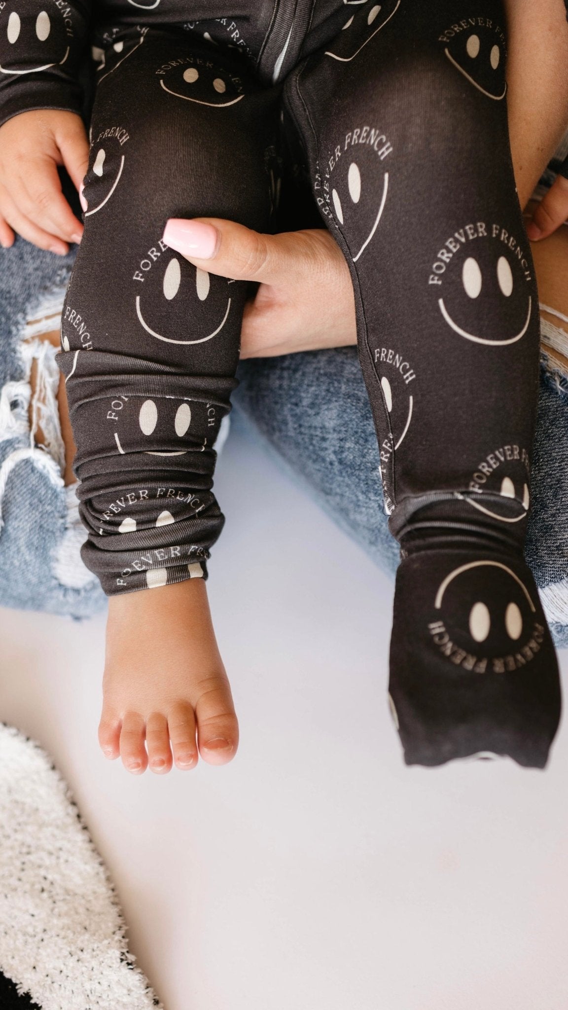 Bamboo Zip Pajamas | Charcoal &amp; White ff Smile - Tenth &amp; Pine - pajamas - Newborn