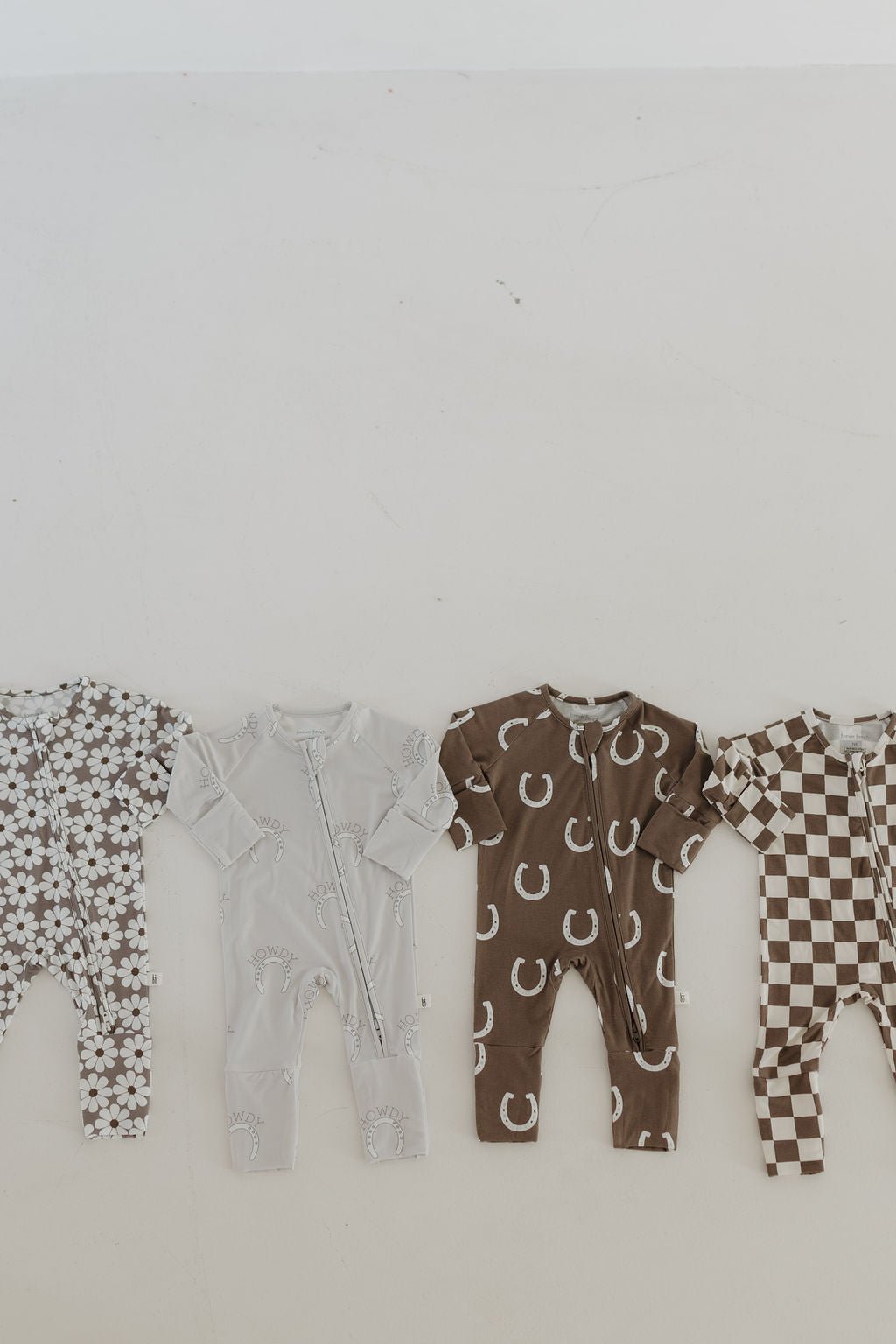 Bamboo Zip Pajamas | Darlin' - Tenth & Pine - Pajamas - Newborn