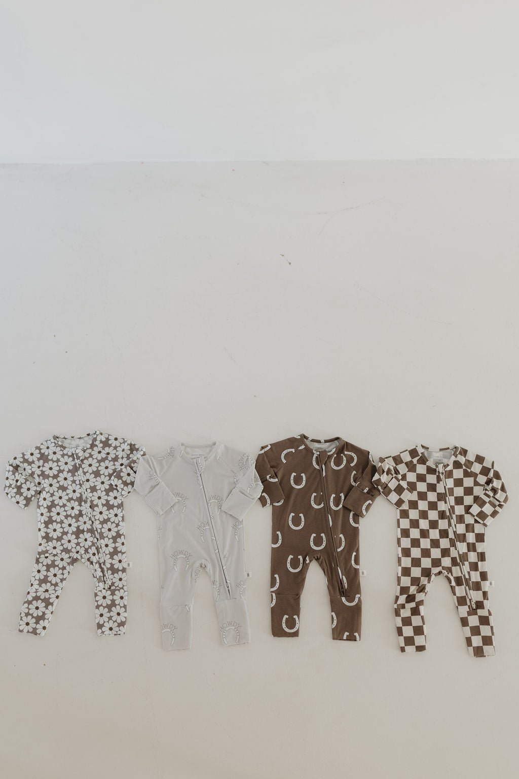 Bamboo Zip Pajamas | Darlin' - Tenth & Pine - Pajamas - Newborn